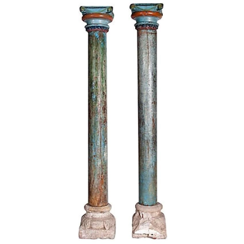 Satz von vier französischen bemalten und geschnitzten architektonischen Säulen aus Holz, 1850er Jahre