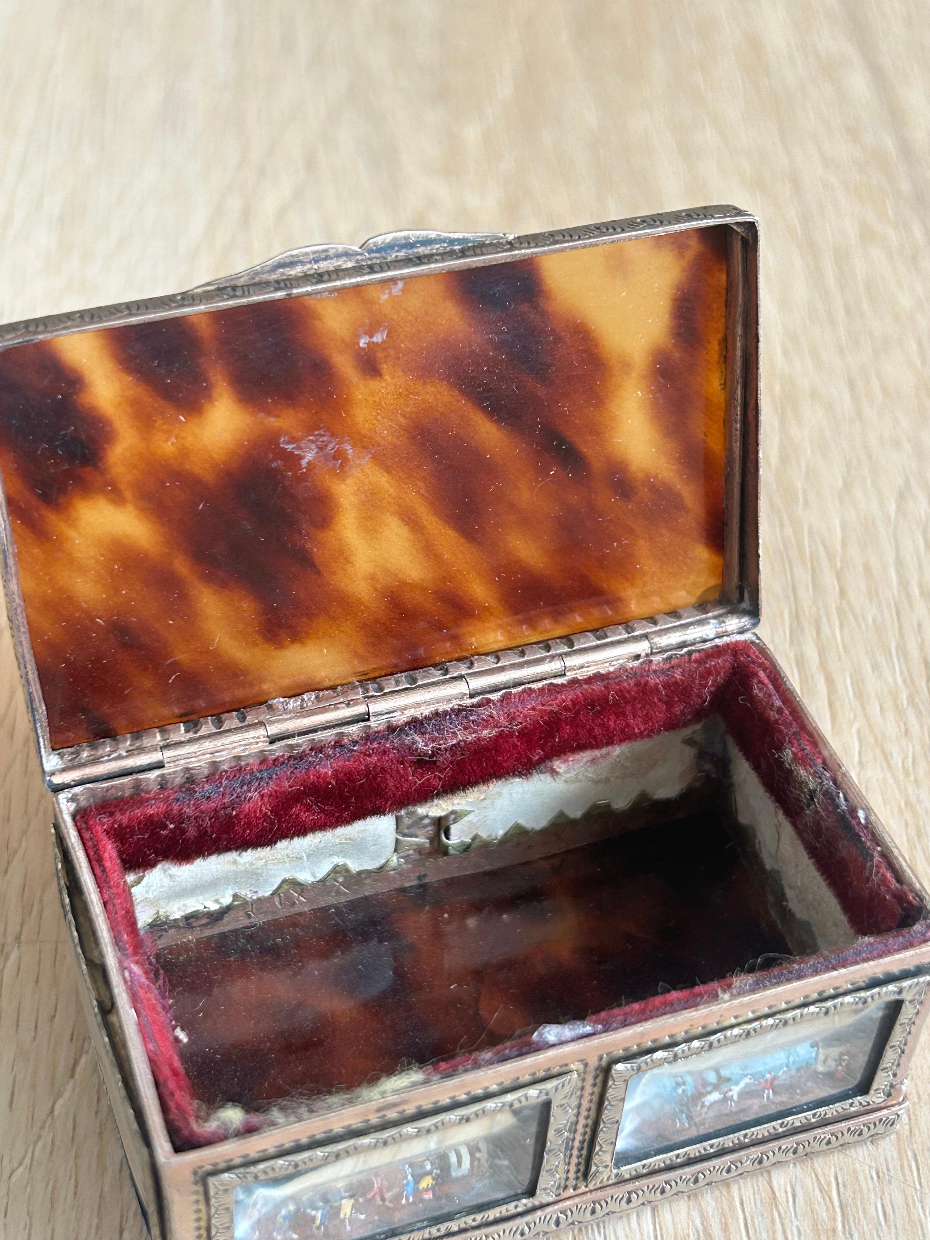 1850's Tortoiseshell Box In Good Condition For Sale In Hong Kong, HK