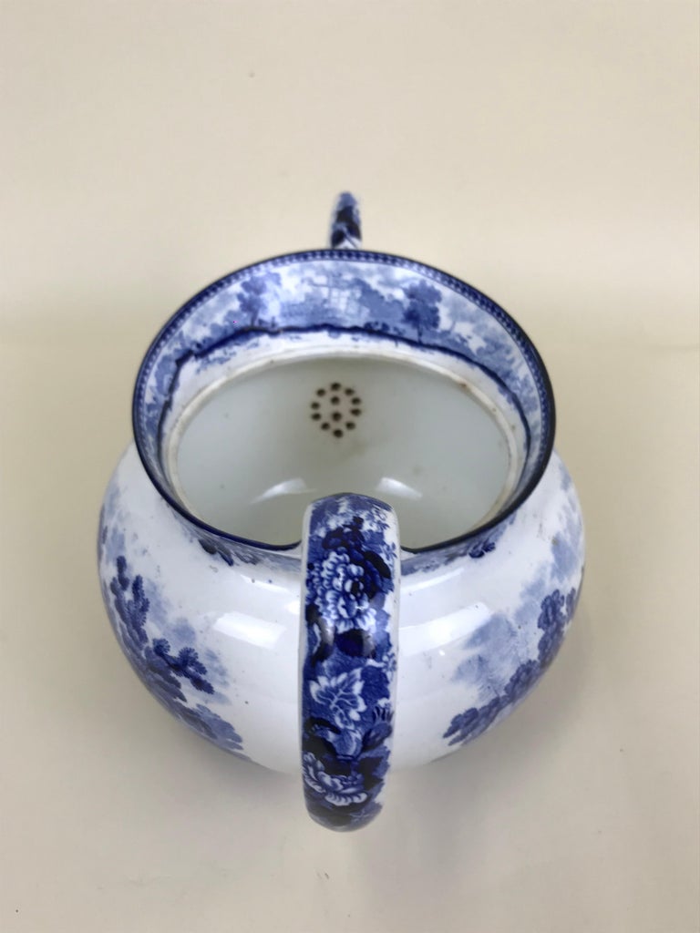 1850s Victorian Blue and White Earthenware Boat Shaped Teapot Made in England For Sale 6