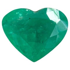 Esmeralda de Zambia talla corazón de 18,51 quilates