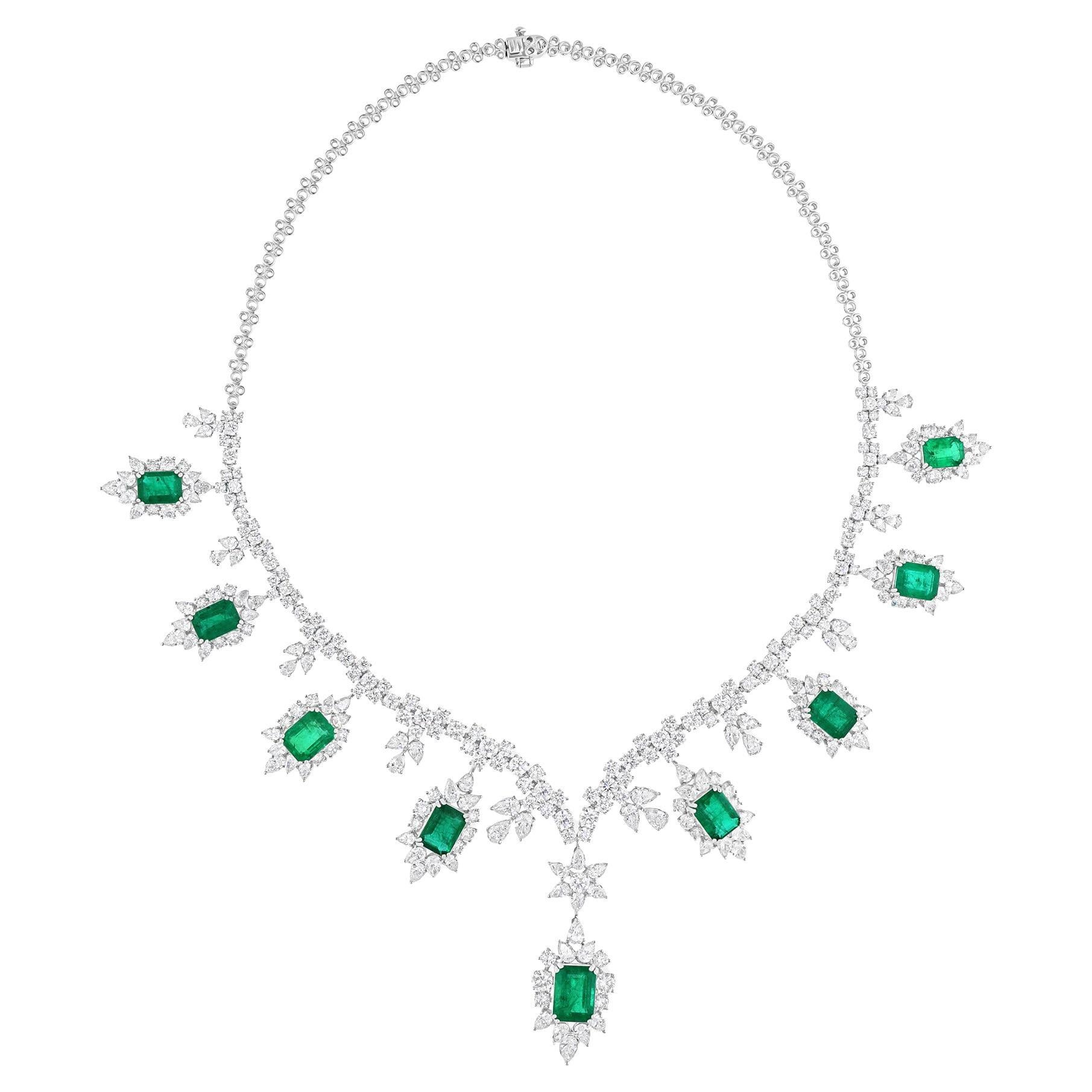 18.51 Carat Zambian Emerald Necklace 26.23 Ct SI/H Diamond 18 Karat White Gold For Sale