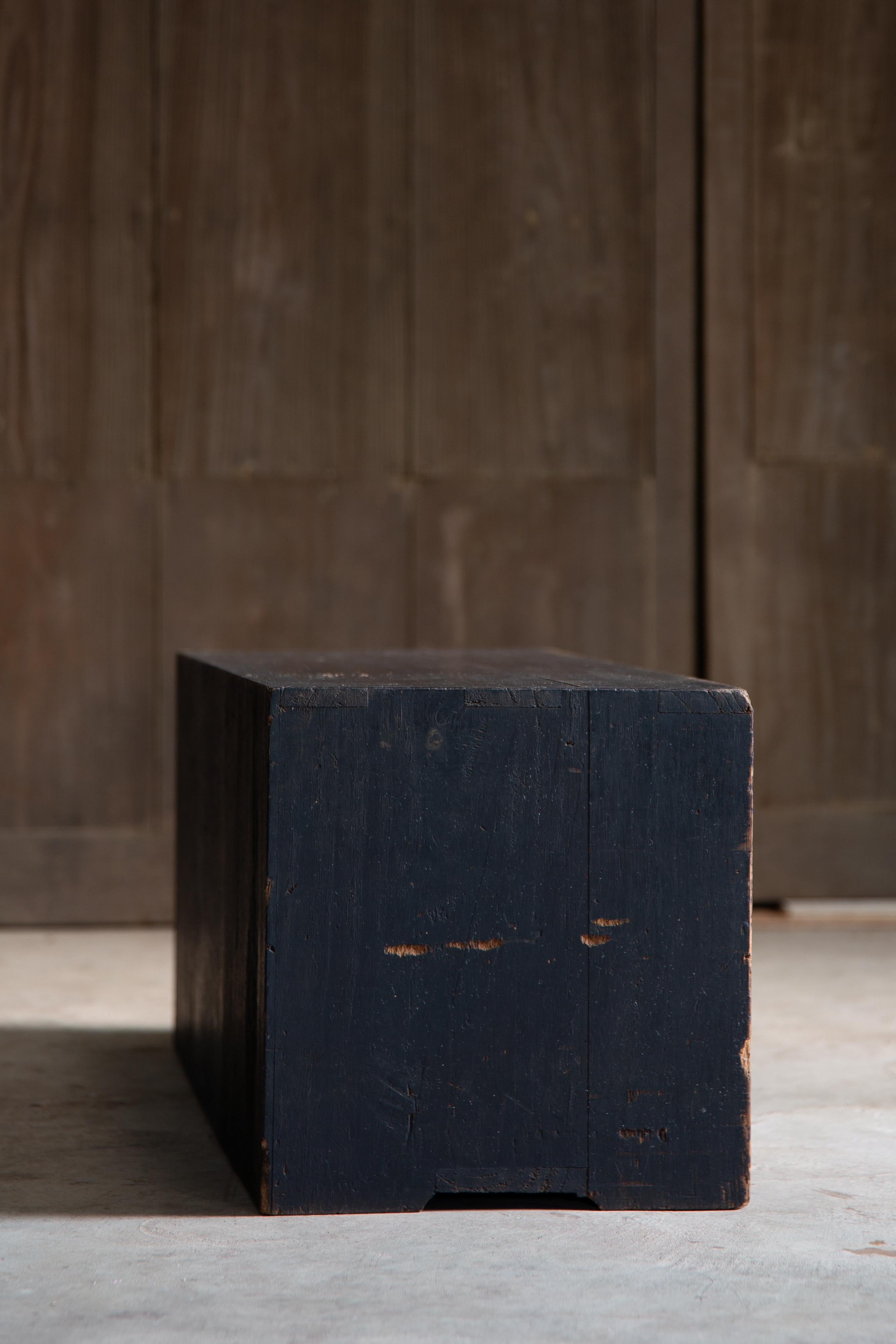 Legno 1852 cassettone Edo giapponese antico wabi sabi Urushi mid Tansu in vendita
