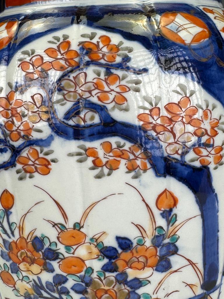 1853 Lampe de table japonaise Imari - De la flamme à l'huile à la lumière intemporelle en vente 3