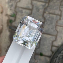 185.40 Carat Natural Loose Faceted Quartz Stone Cushion Cut Pakistani Gemstone (pierre pakistanaise à facettes)