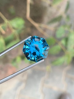 18,55 Carati Nature sciolte di Topazio Blu di Londra con taglio ottagonale