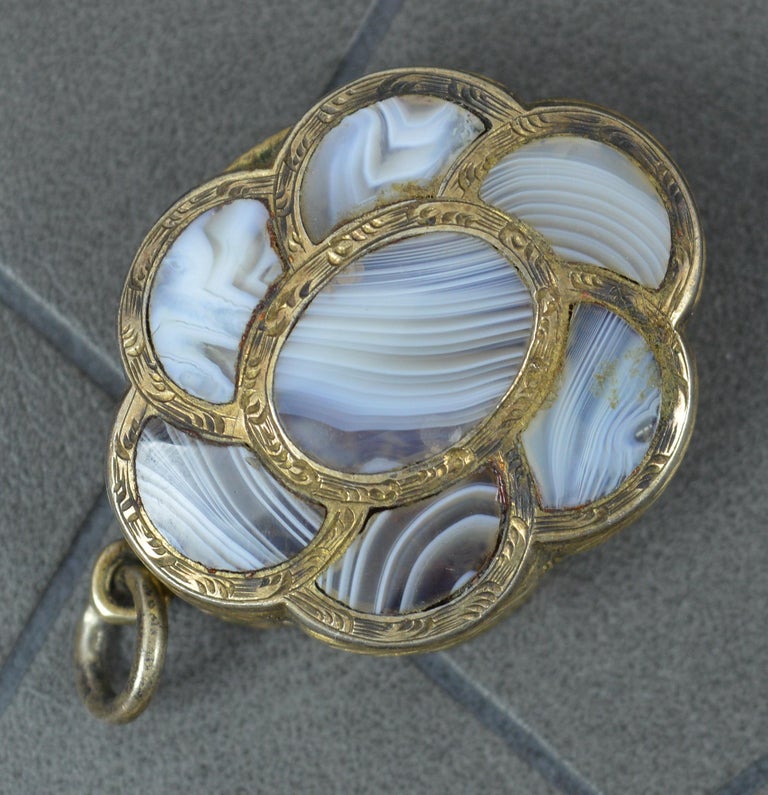 1857 Victorian Silver and Banded Agate Vinaigrette Pendant For Sale at ...