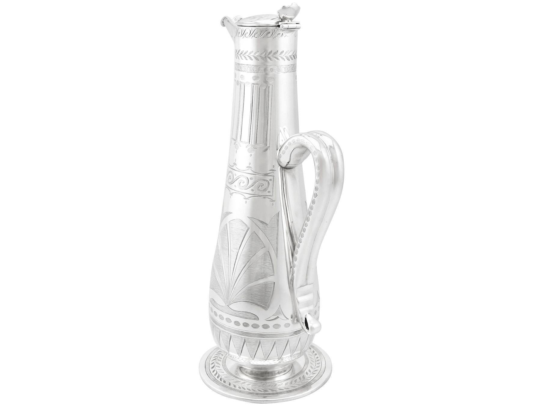 Inglese Caraffa in argento sterling in stile estetico vittoriano in vendita