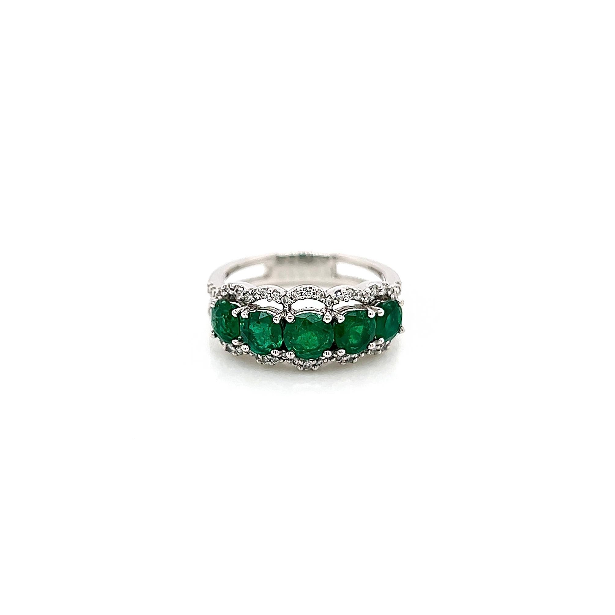 1.85Carat Green Emerald and Diamond Ladies Ring

-Metal Type: 18K White Gold
-1.57Carat Round Columbian Green Emerald
-0.28Carat Round Natural Diamonds, G-H Color, SI Clarity
-Size 6.25

Resize is available. Just contact us before ordering, the