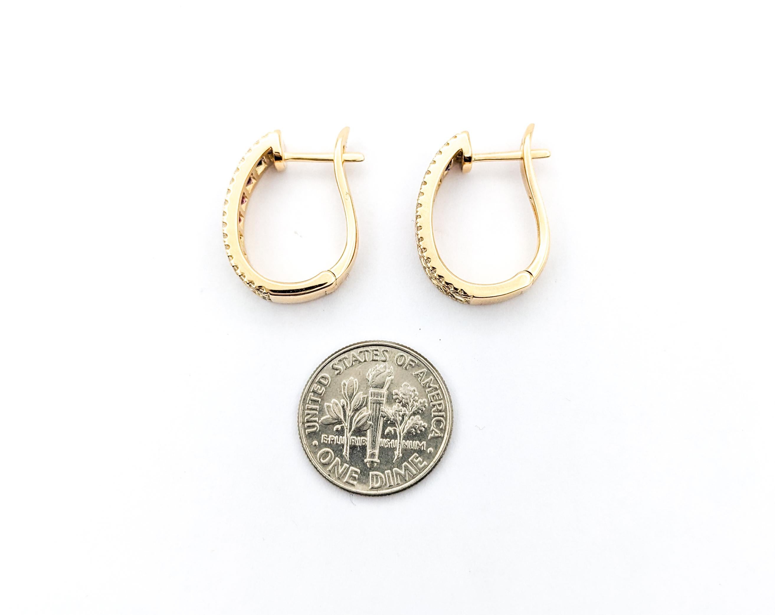 Contemporain 1.85ctw Multi-Color Sapphires & Diamond LeverBack Hoop Earrings In Yellow Gold (Boucles d'oreilles à levier en or jaune) en vente