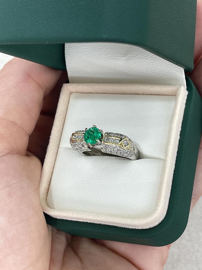 1.85tcw 18K Round Colombian Emerald & Diamond Accent Ring - Six Prong Set For Sale 3