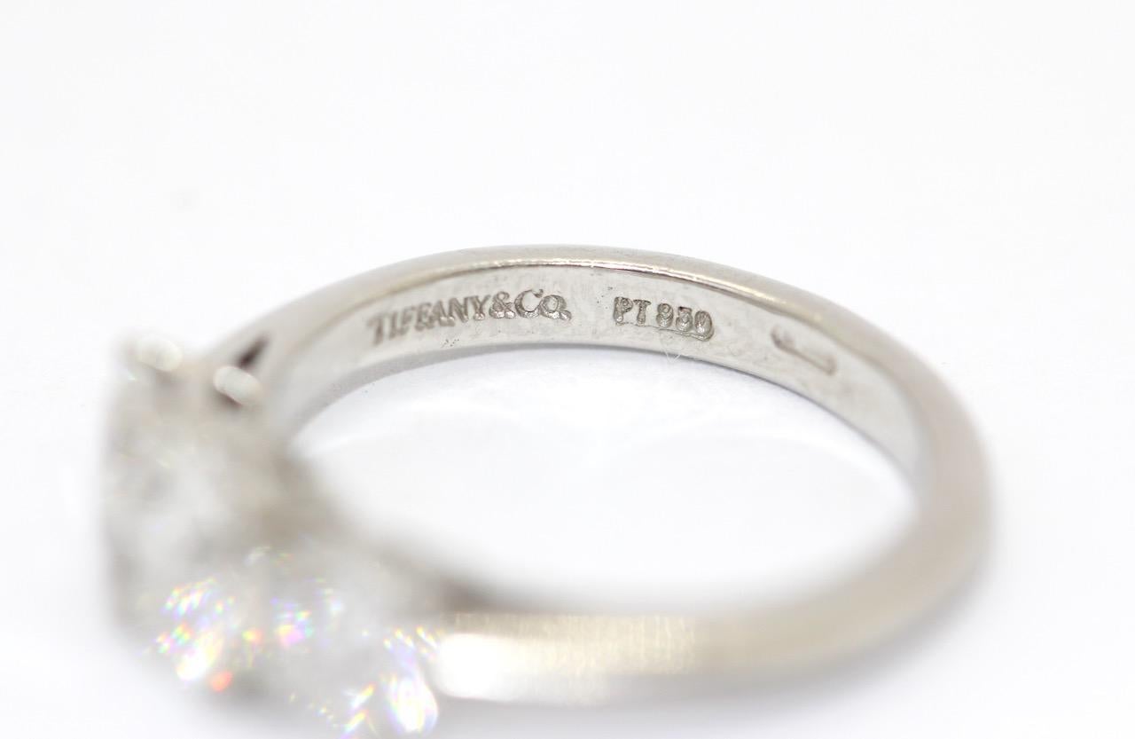 1.86 Karat, 950 Platin und Diamant-Dreistein-Trilogie-Ring von Tiffany & Co 1