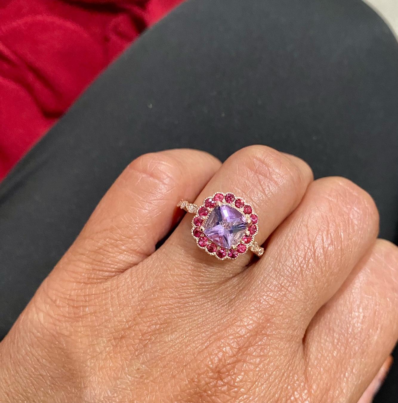 1.86 Karat Amethyst-Diamant-Saphir-Ring aus Roségold mit Kissenschliff Damen im Angebot