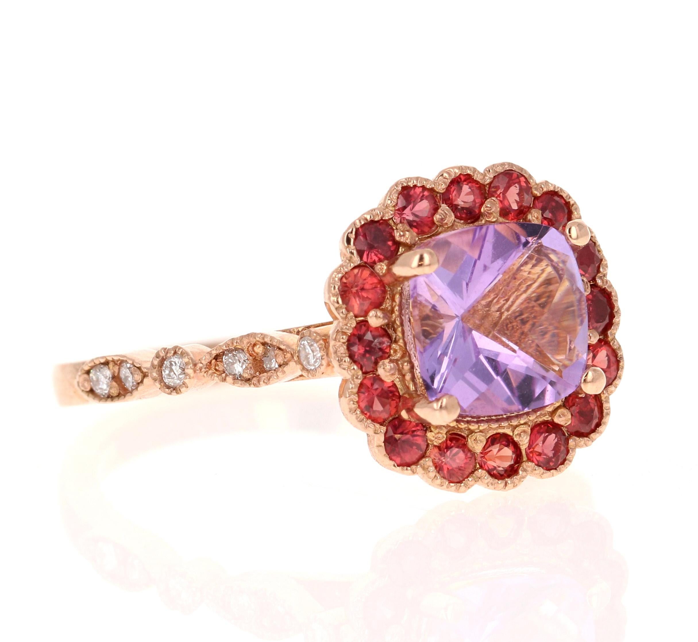 Anello in oro rosa con diamante e zaffiro da 1,86 carati con taglio a cuscino

Questo anello carino e delicato è ideale per essere indossato tutti i giorni.  Ha un'ametista taglio cuscino di 1,31 carati ed è circondata da 16 zaffiri rossi taglio