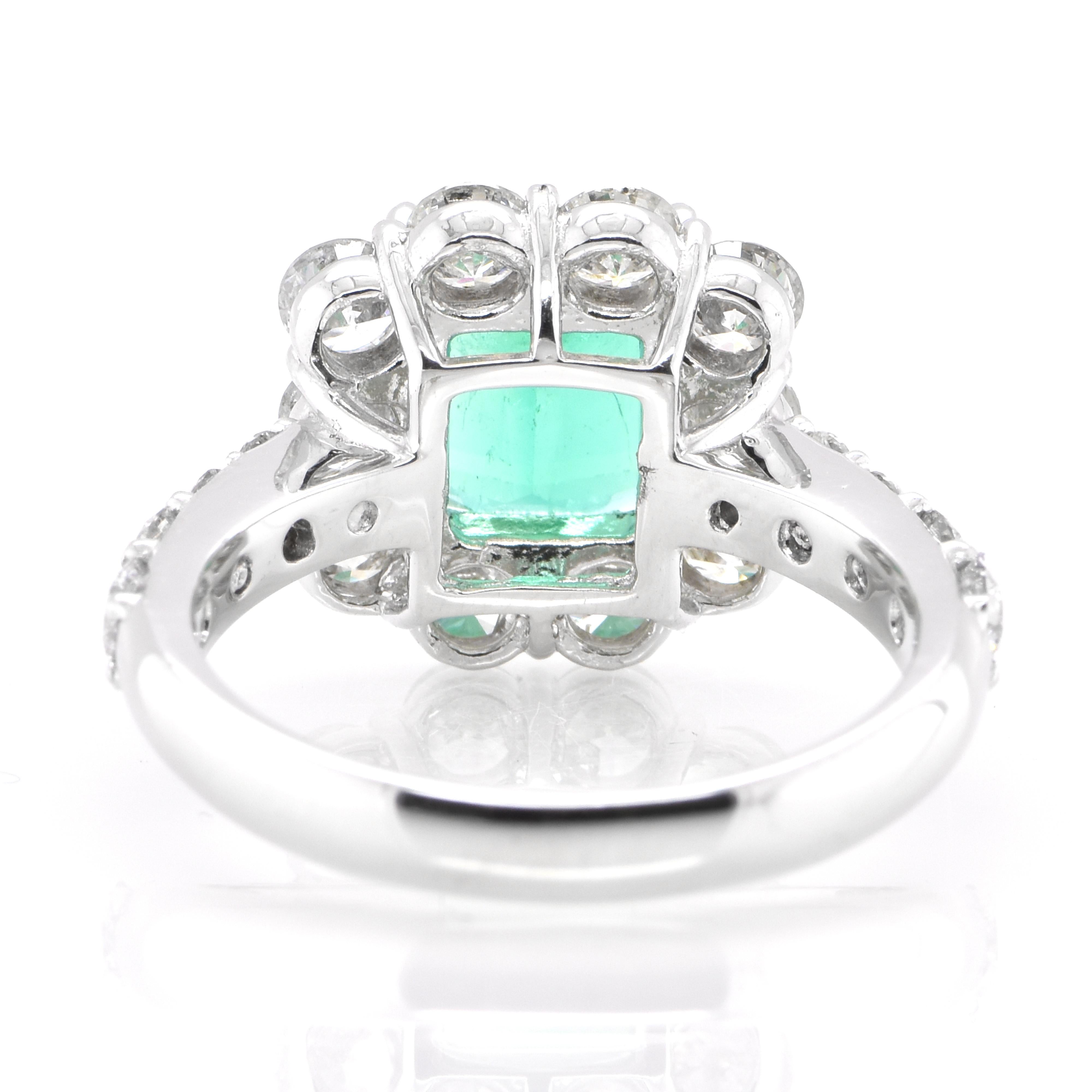 1.86 Carat Natural Colombian Emerald and Diamond Ring Set in Platinum In New Condition For Sale In Tokyo, JP