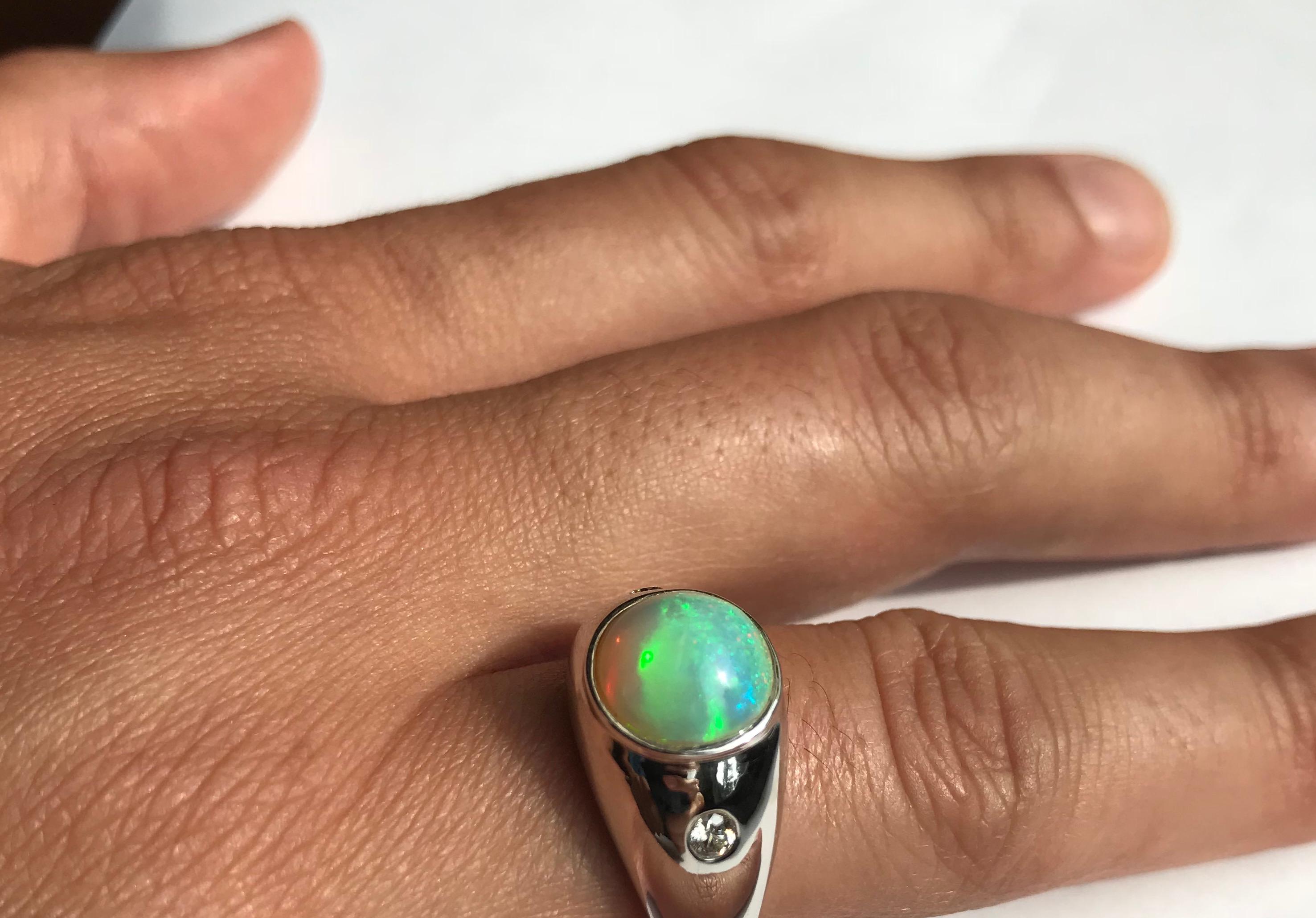 1.86 Carat Round Opal and 0.14 Carat White Diamond Men’s Ring In New Condition In GREAT NECK, NY