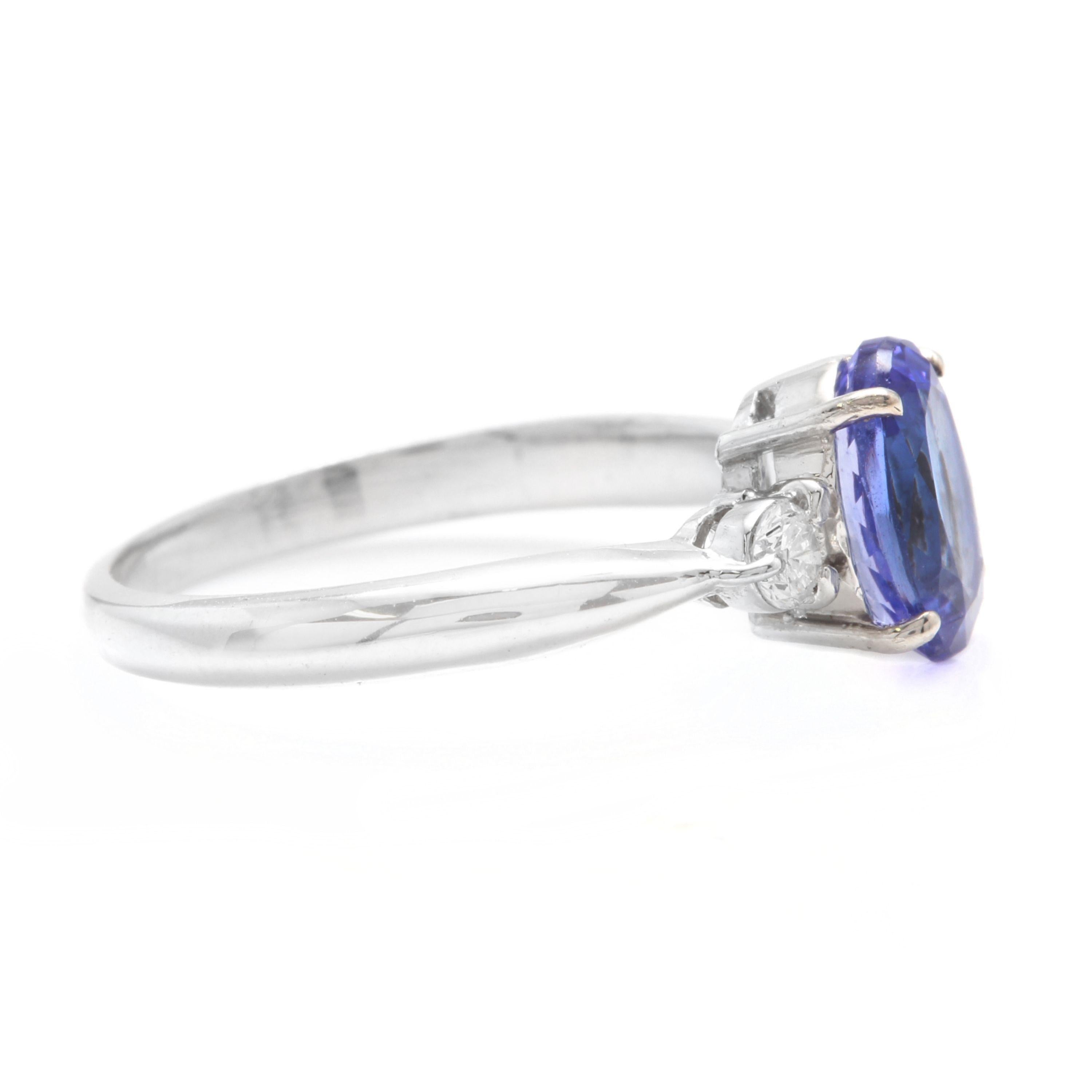 Taille rose Or blanc massif 14 carats avec tanzanite naturelle de 1,86 carat de très belle apparence et diamants en vente