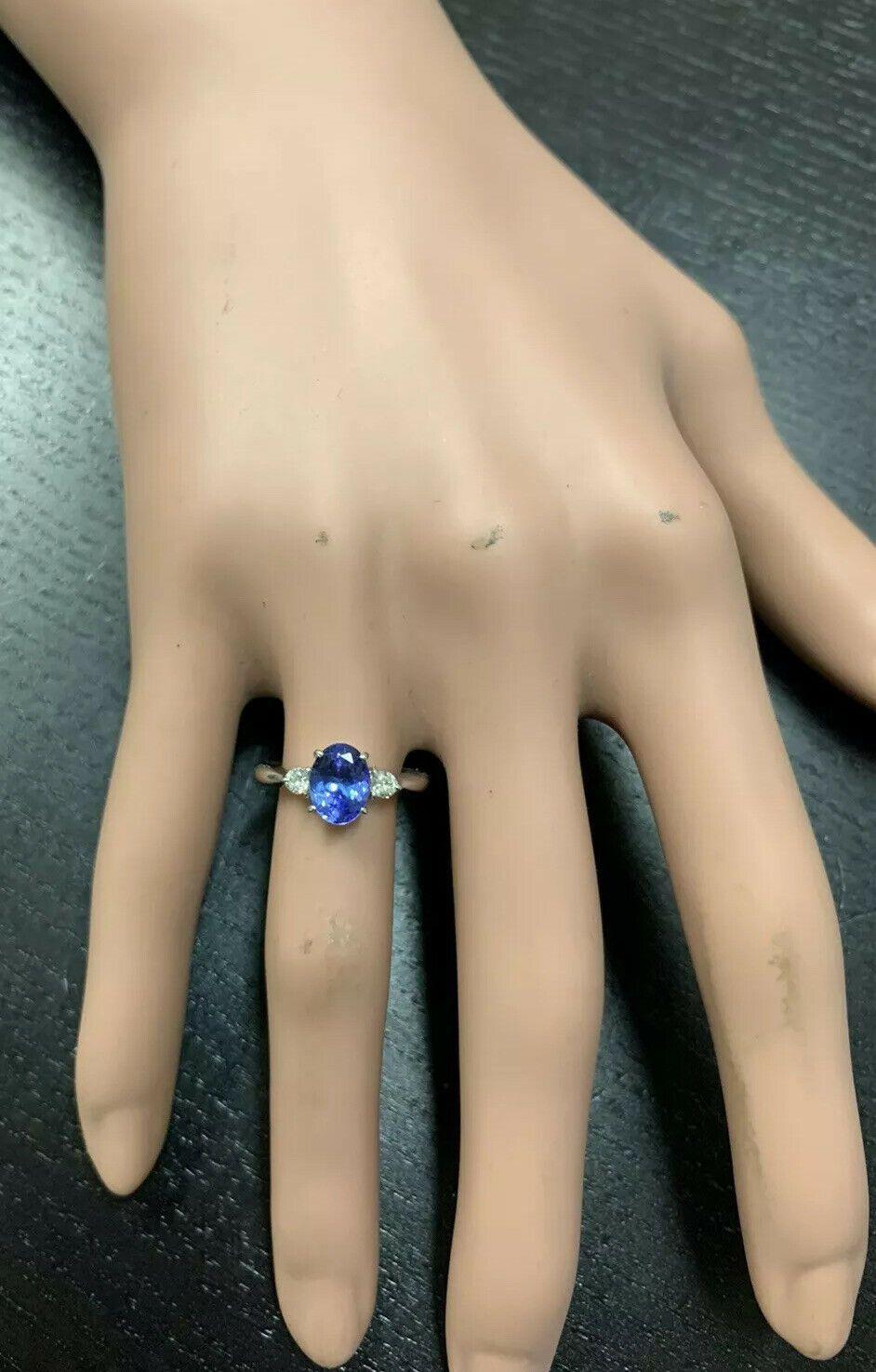 Or blanc massif 14 carats avec tanzanite naturelle de 1,86 carat de très belle apparence et diamants Pour femmes en vente