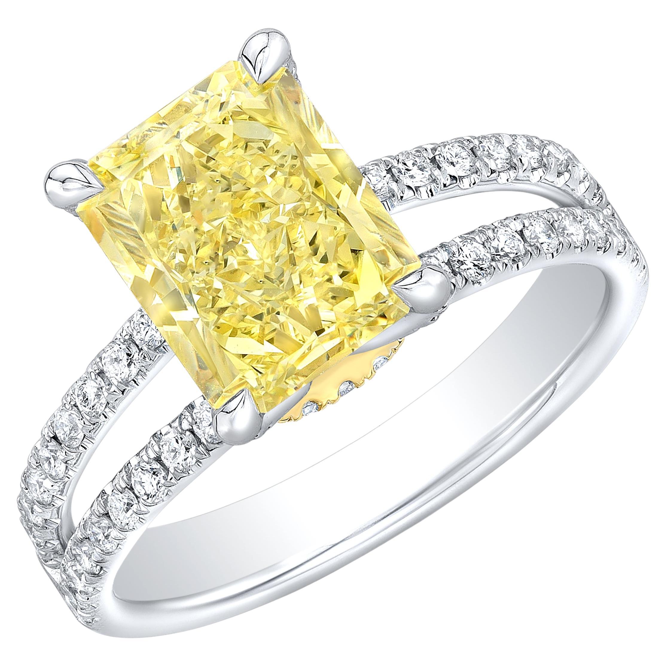 1.86 Ct Rectangle Radiant Cut Fancy Yellow Split Shank Engagement Ring VVS1 GIA  For Sale