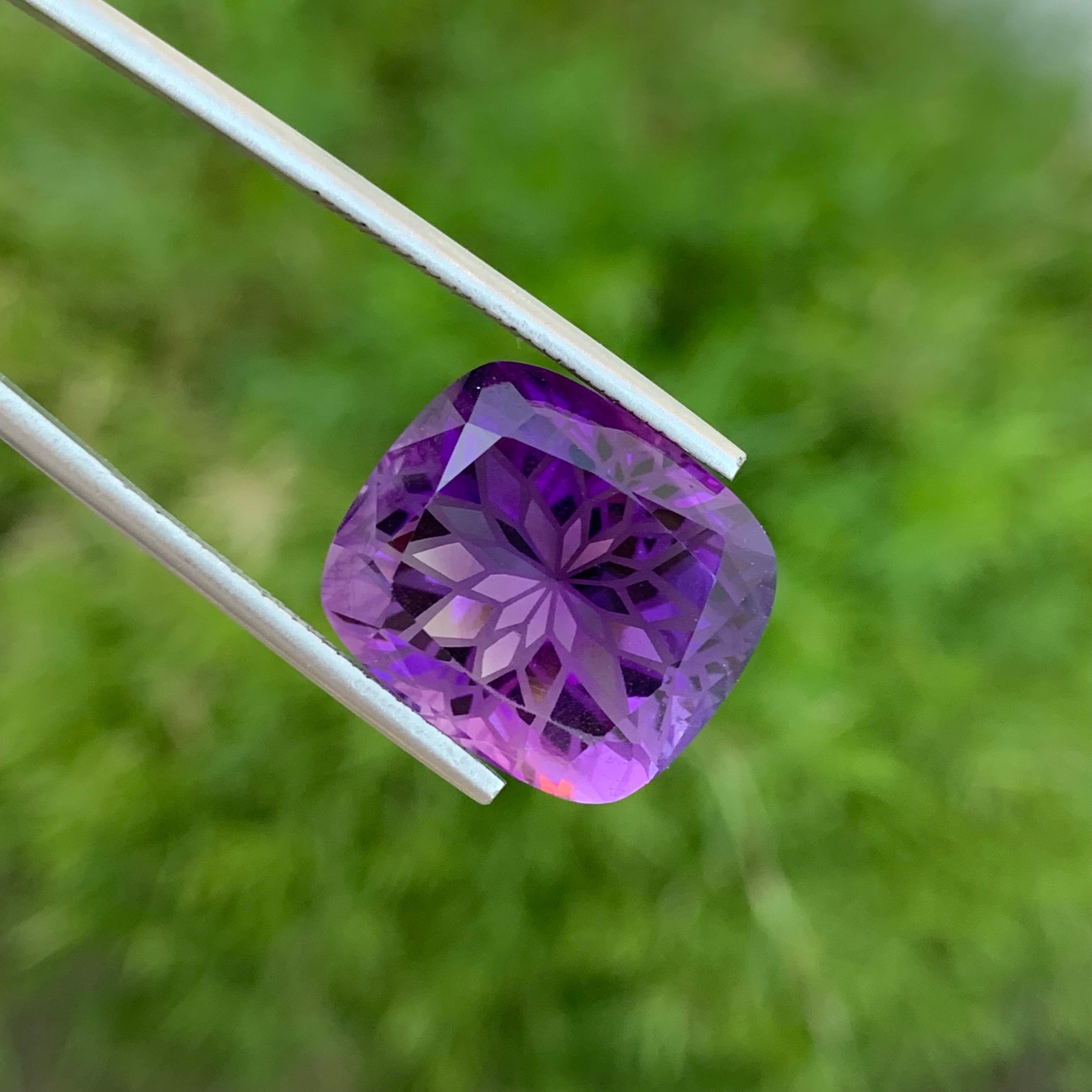 18.60 Carat Natural Loose Purple Amethyst Flower Cut Gem For Necklace  For Sale 4