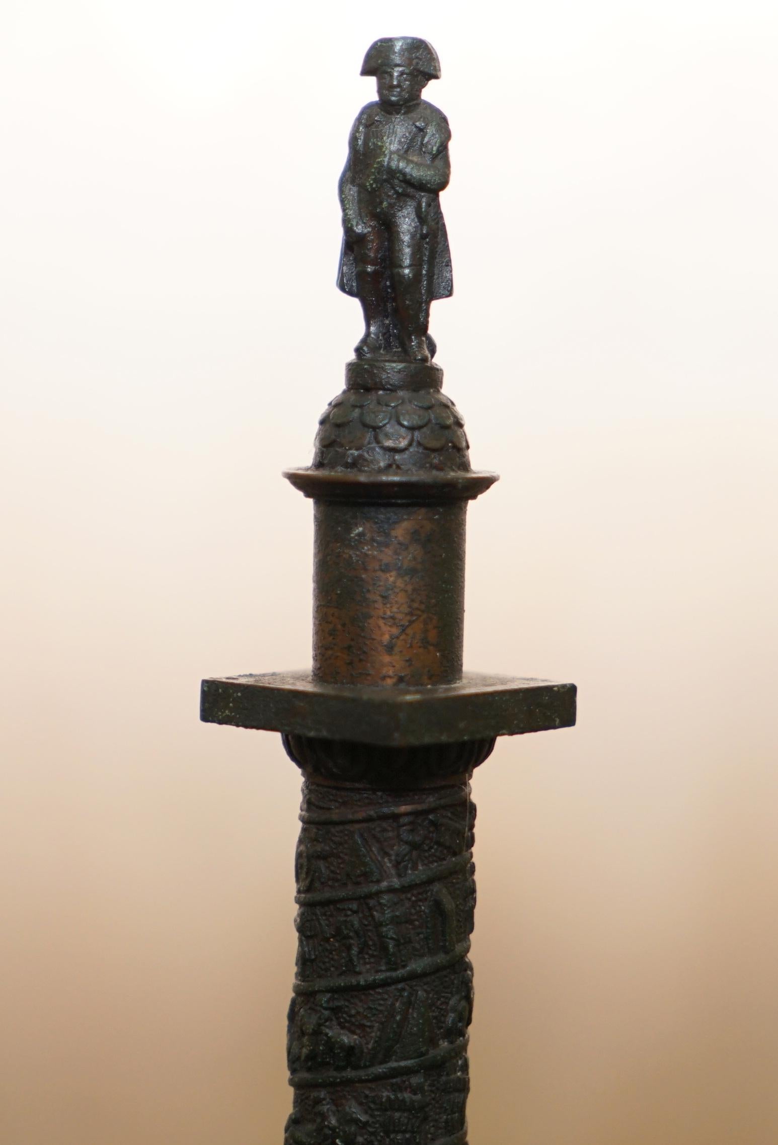 1860 Grand Tour Bronzestatue der Place Vendome Säule mit Napoleon:: Marmorsockel im Angebot 3