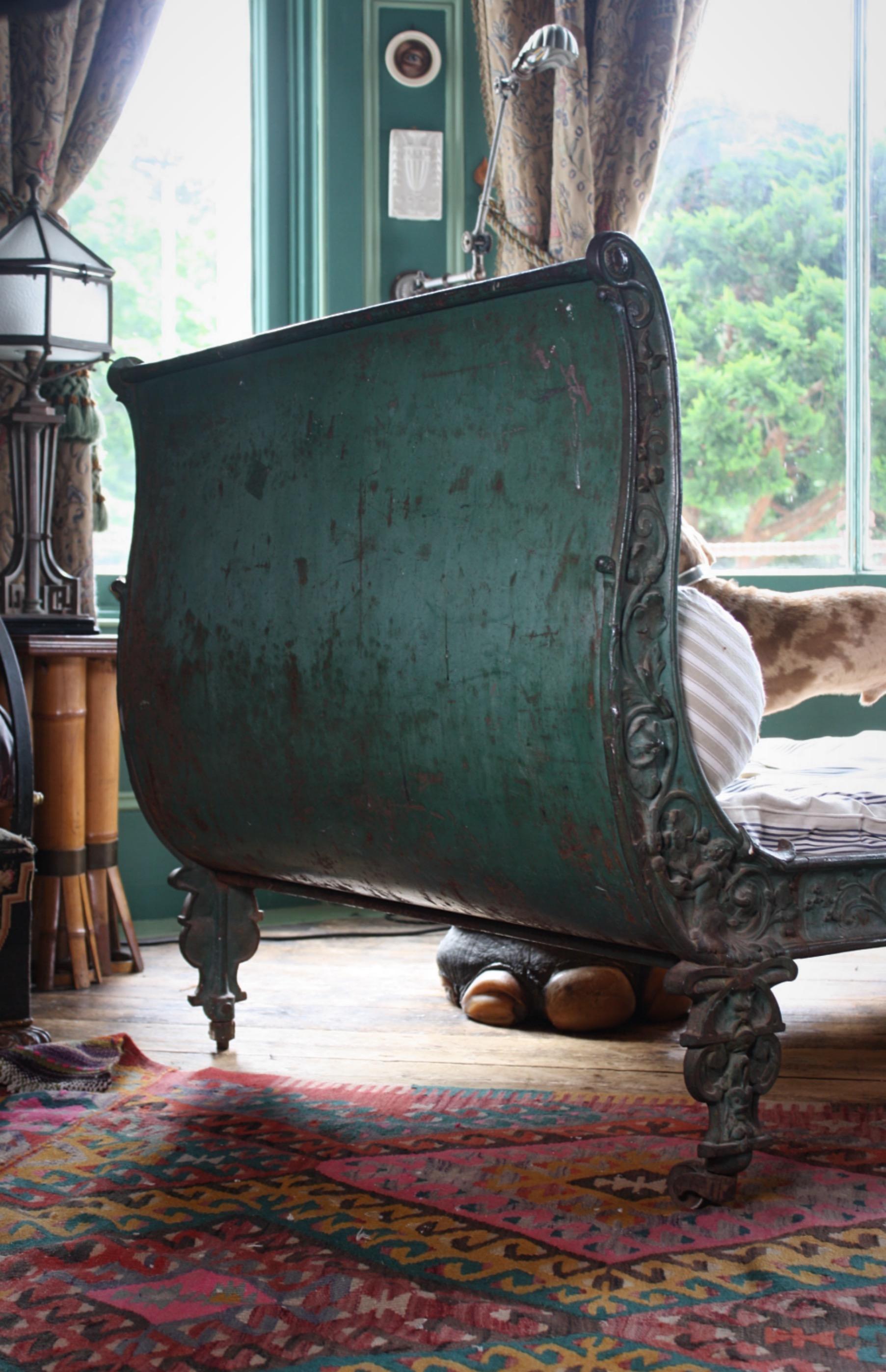 1860 Green Napoleon lll Cast Iron Daybed Rococo Style 5