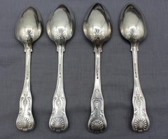 1860 Juego de cuatro cucharas de plata modelo "Reyes Magos