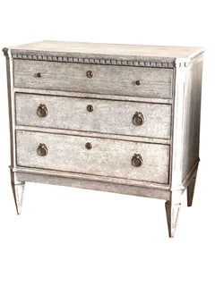 1860c Pale Grey Gustavian Style Pair of Commodes, Sweden, 19th Century