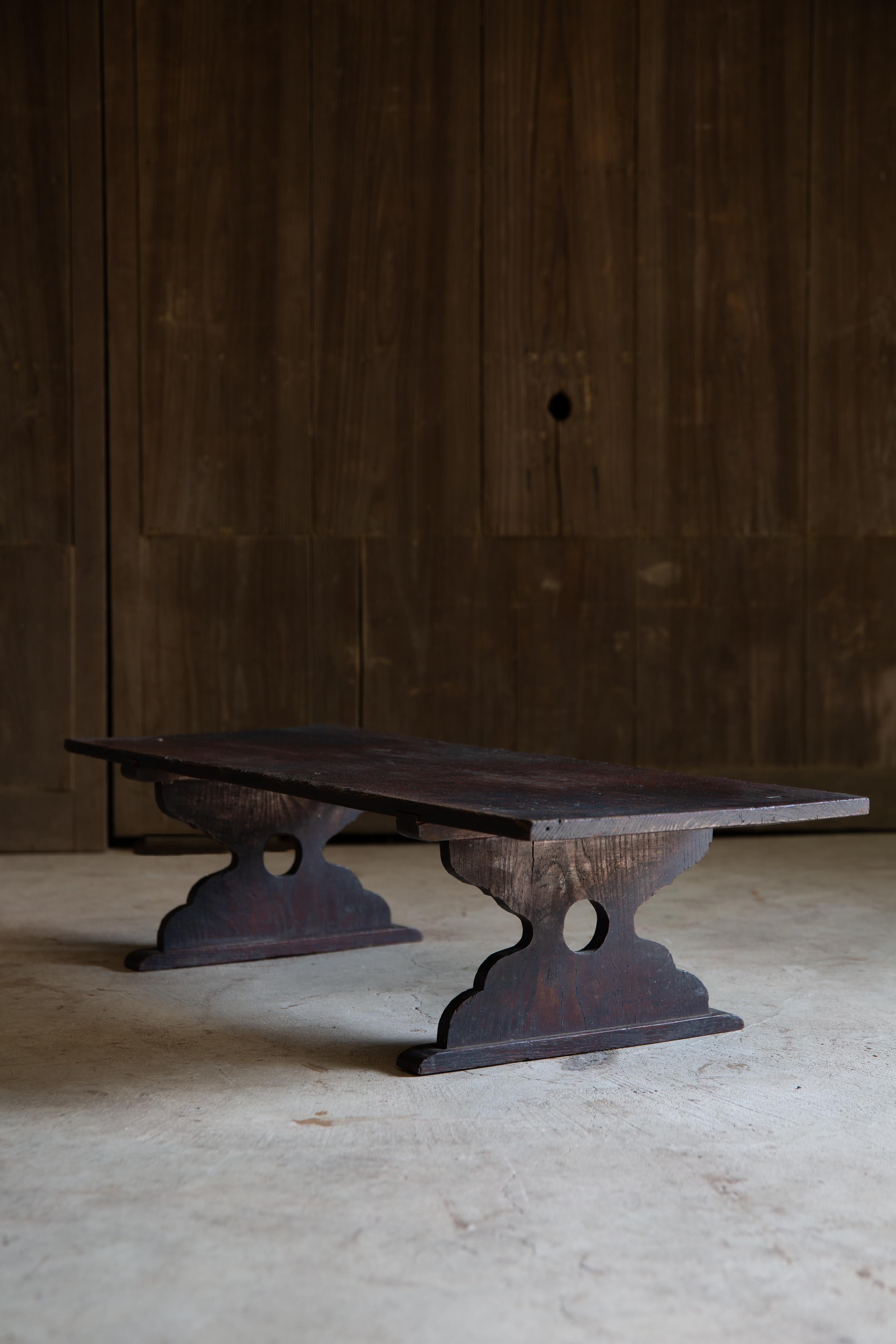 1800s - 1860s Edo Japanese antique chestnut low coffee table wabi sabi primitive en vente 4