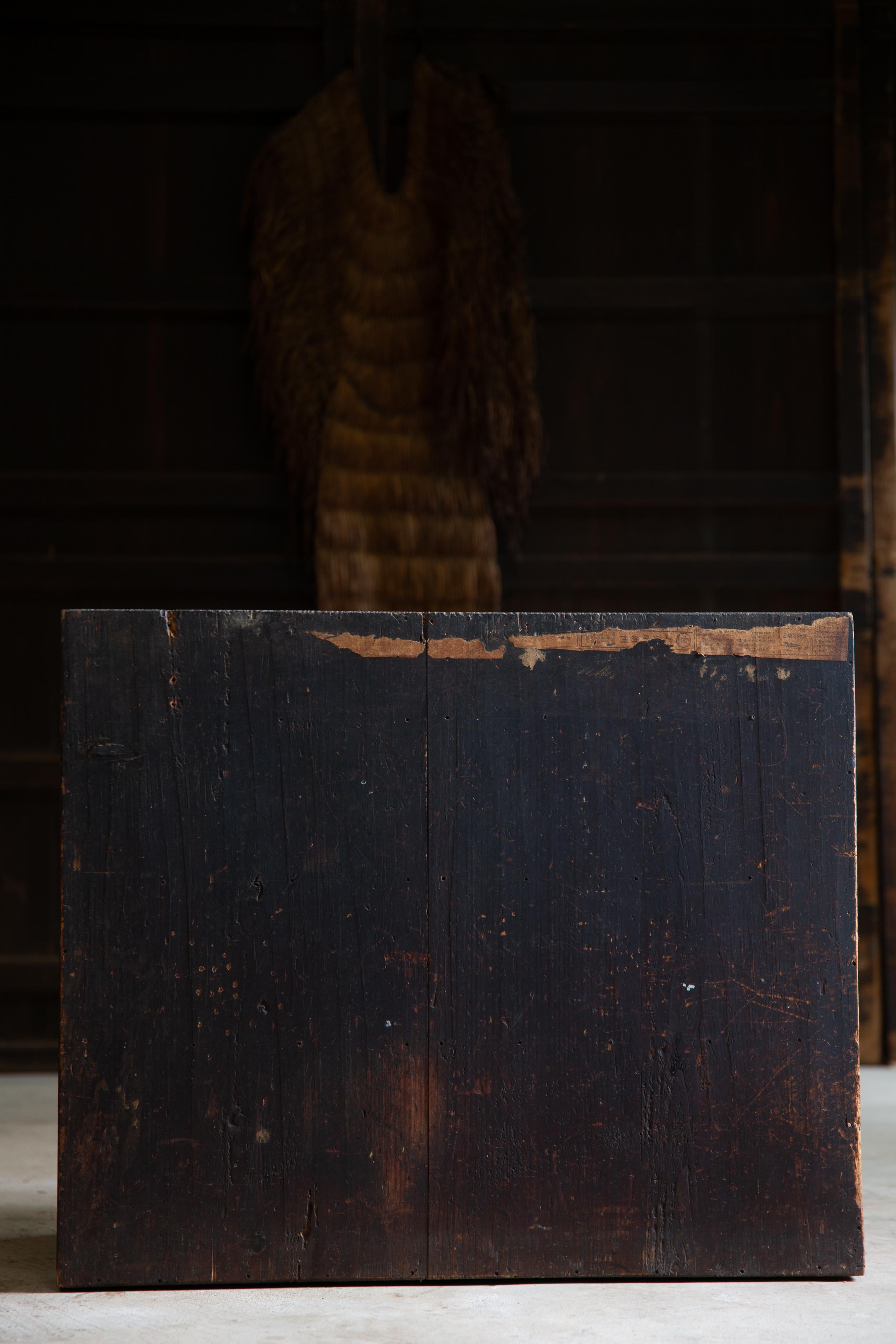 1860s-80s Cómoda japonesa antigua wabi sabi Urushi negro medio Tansu en venta 5