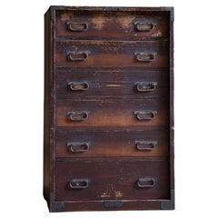 Commodes and Chests of Drawers