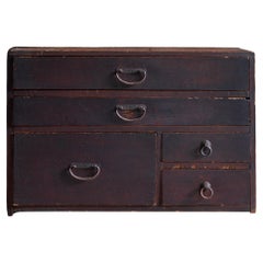 Cassettiera giapponese antica wabi sabi Urushi mid Tansu degli anni 1860-80