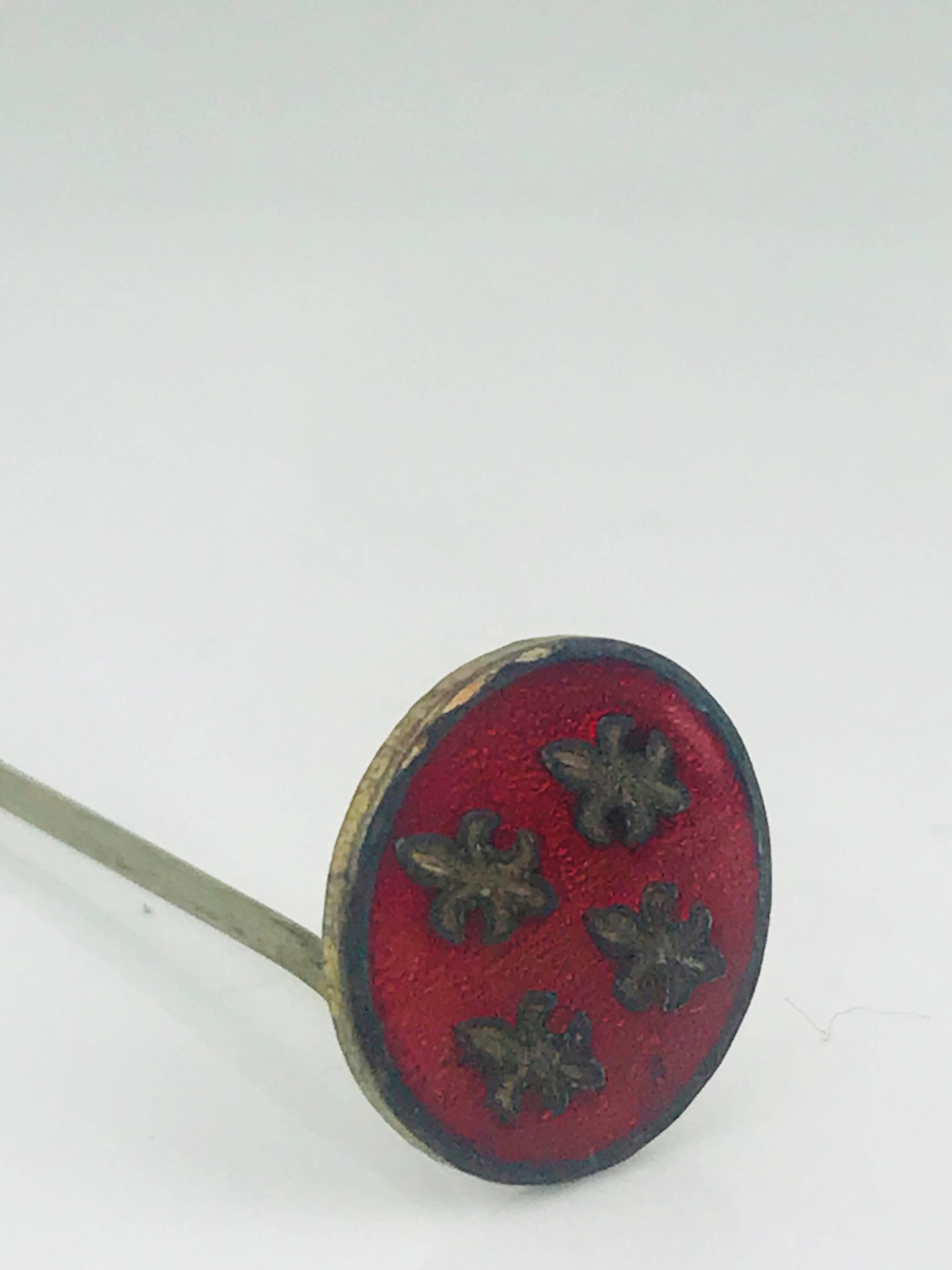 1860s Belle Epoque French Hat Pin, Red Enamel Fleur de Lis In Good Condition For Sale In Aliso Viejo, CA