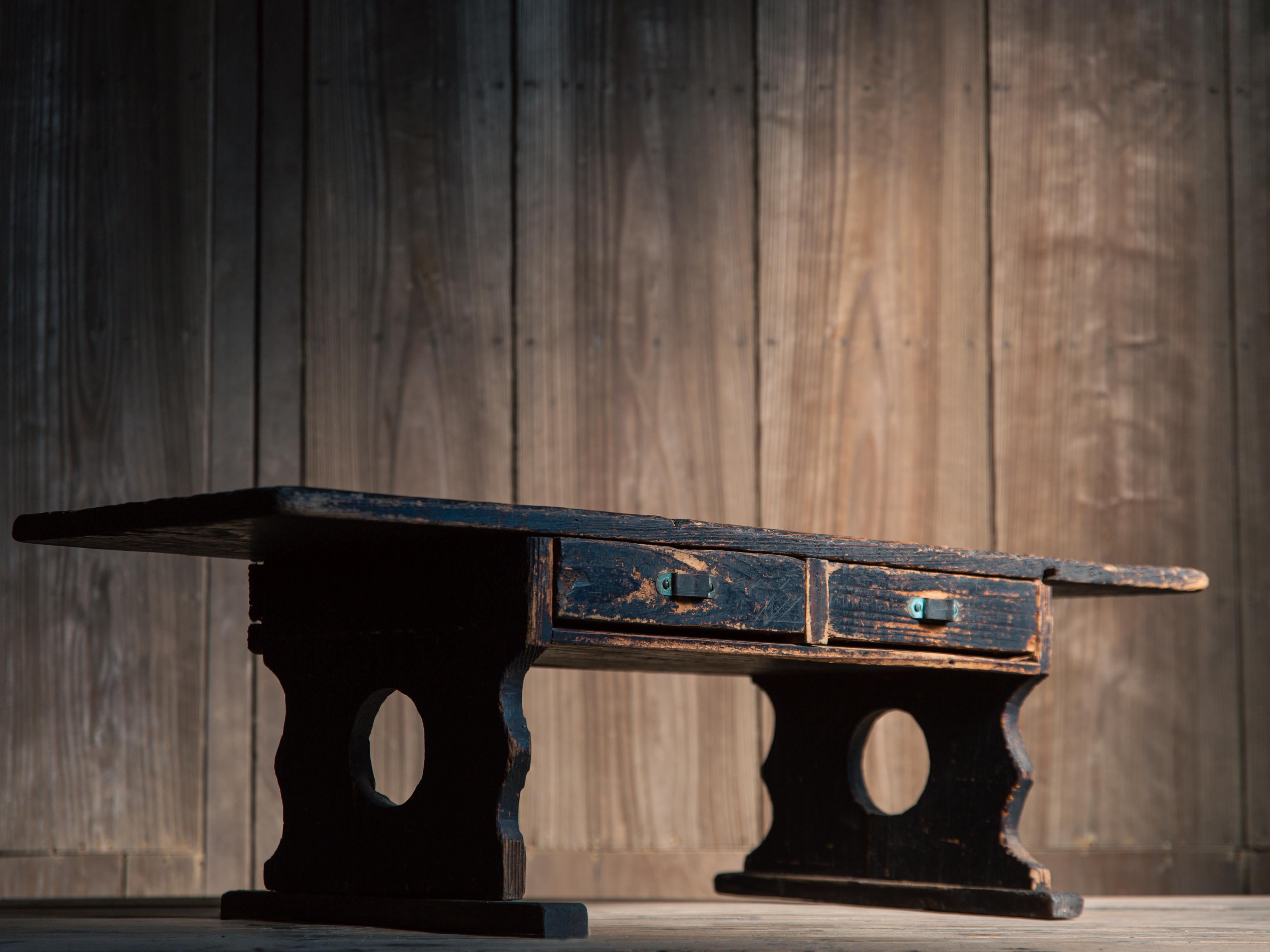 156 to 159 years-old antique low writing desk with 2 drawers.
product of Keio period (1865-1868), which is the last 3 years of Edo era. estimate from the kanji character 
