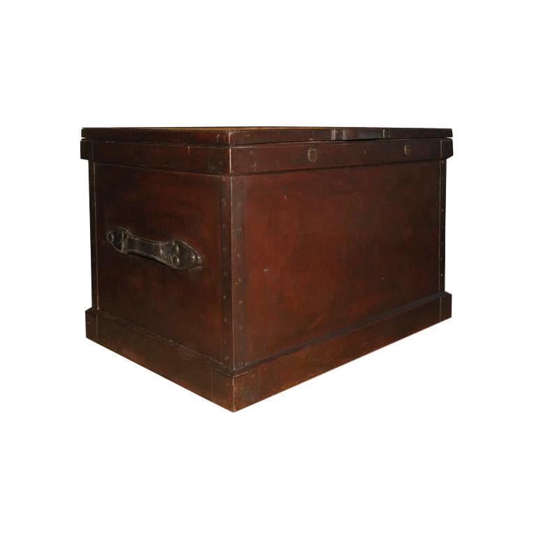 1860s English Large Painted Camphorwood Silver Chest with Leather Handles For Sale