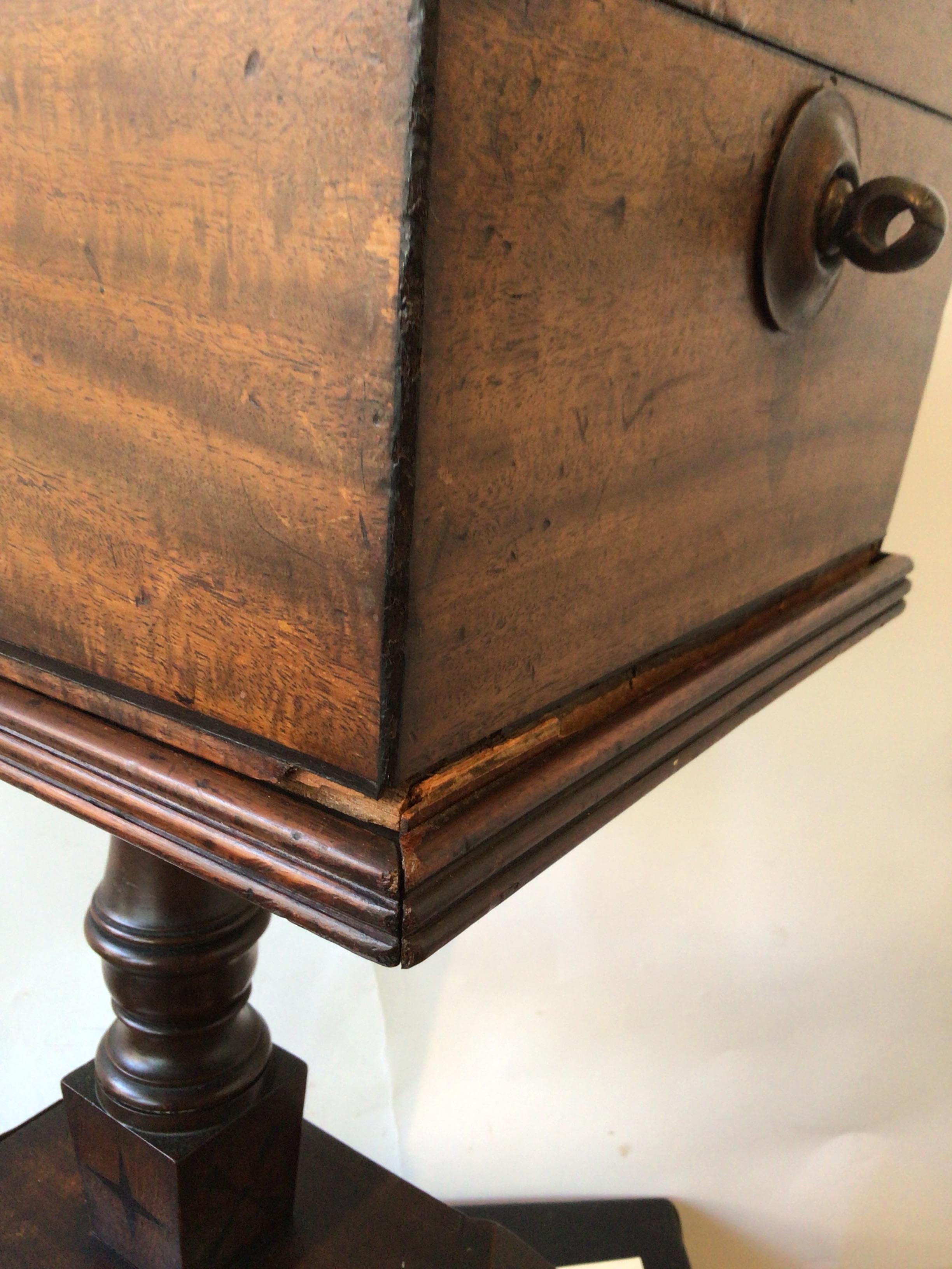 Mid-19th Century 1860s English Tea Caddy Side Table For Sale