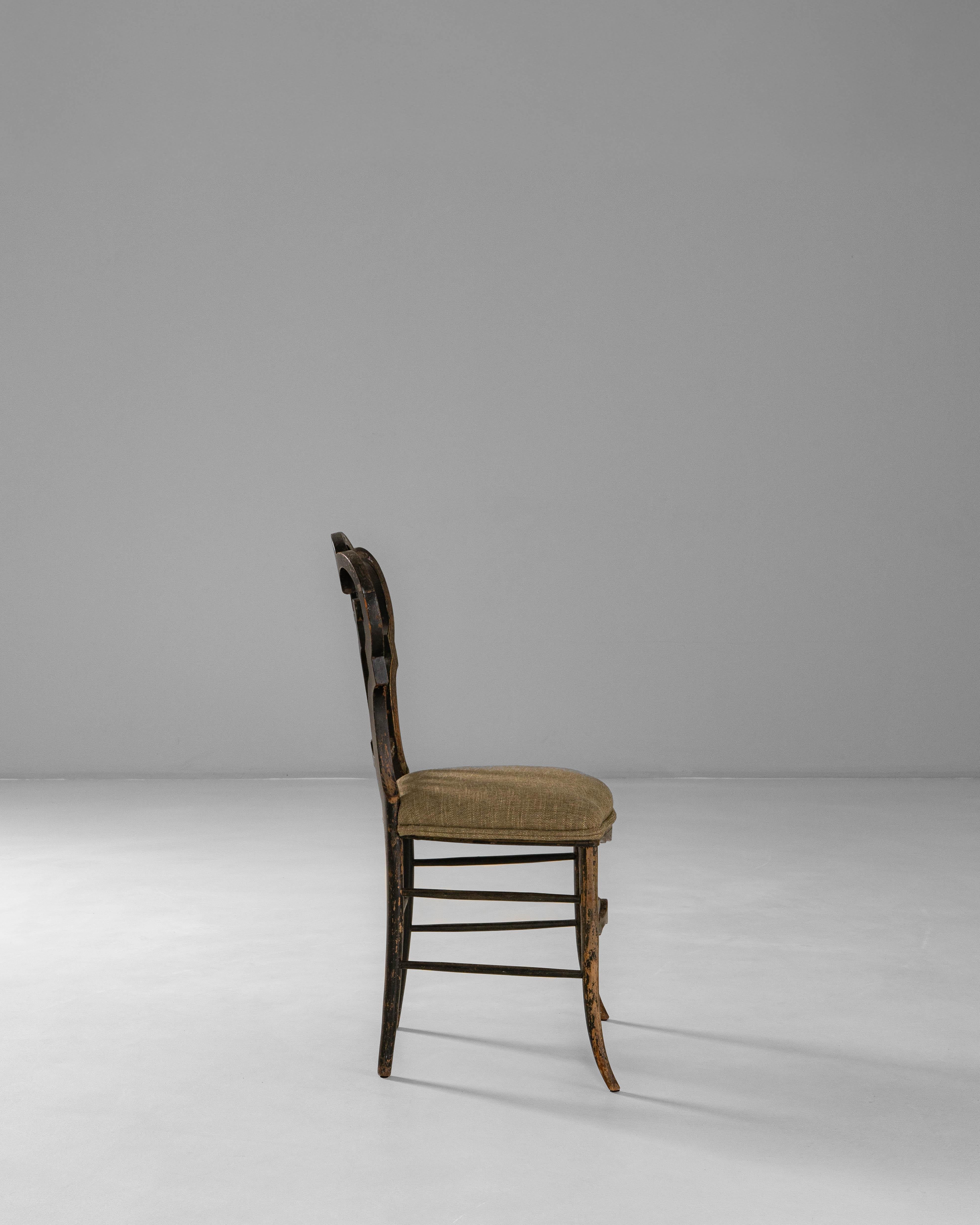 Néo-baroque 1860s French Baroque Revival Wooden Chair With Upholstered Seat en vente