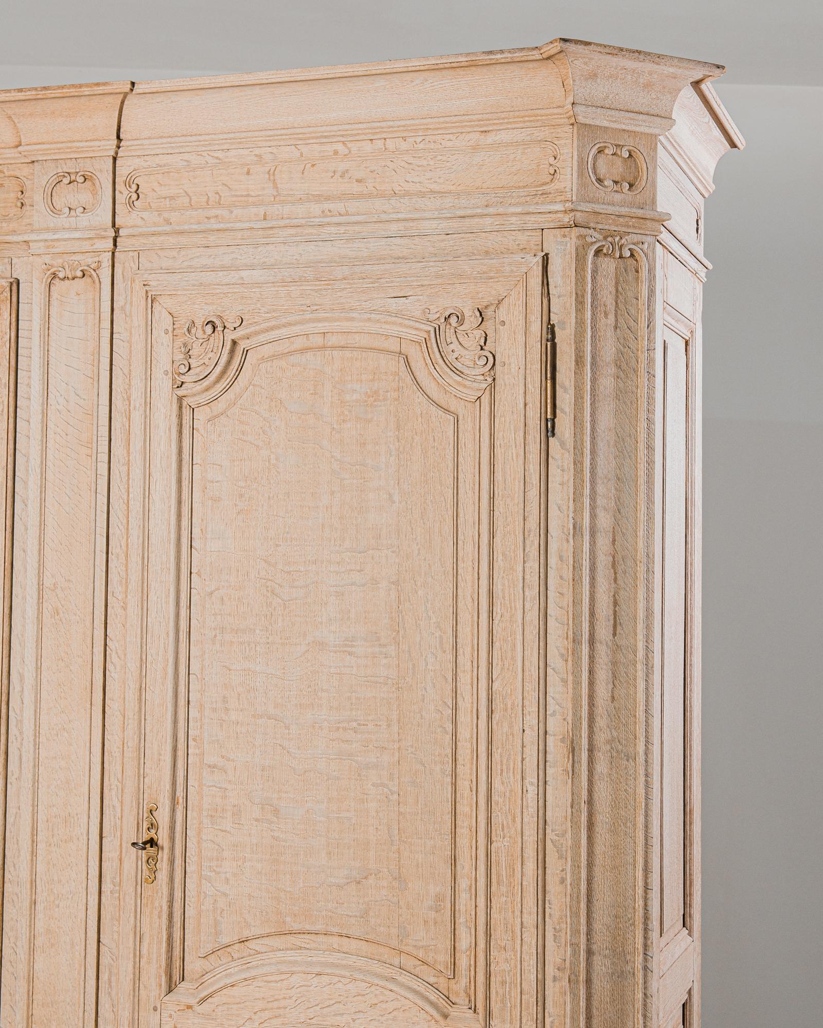 1860s French Bleached Oak Armoire In Good Condition In High Point, NC
