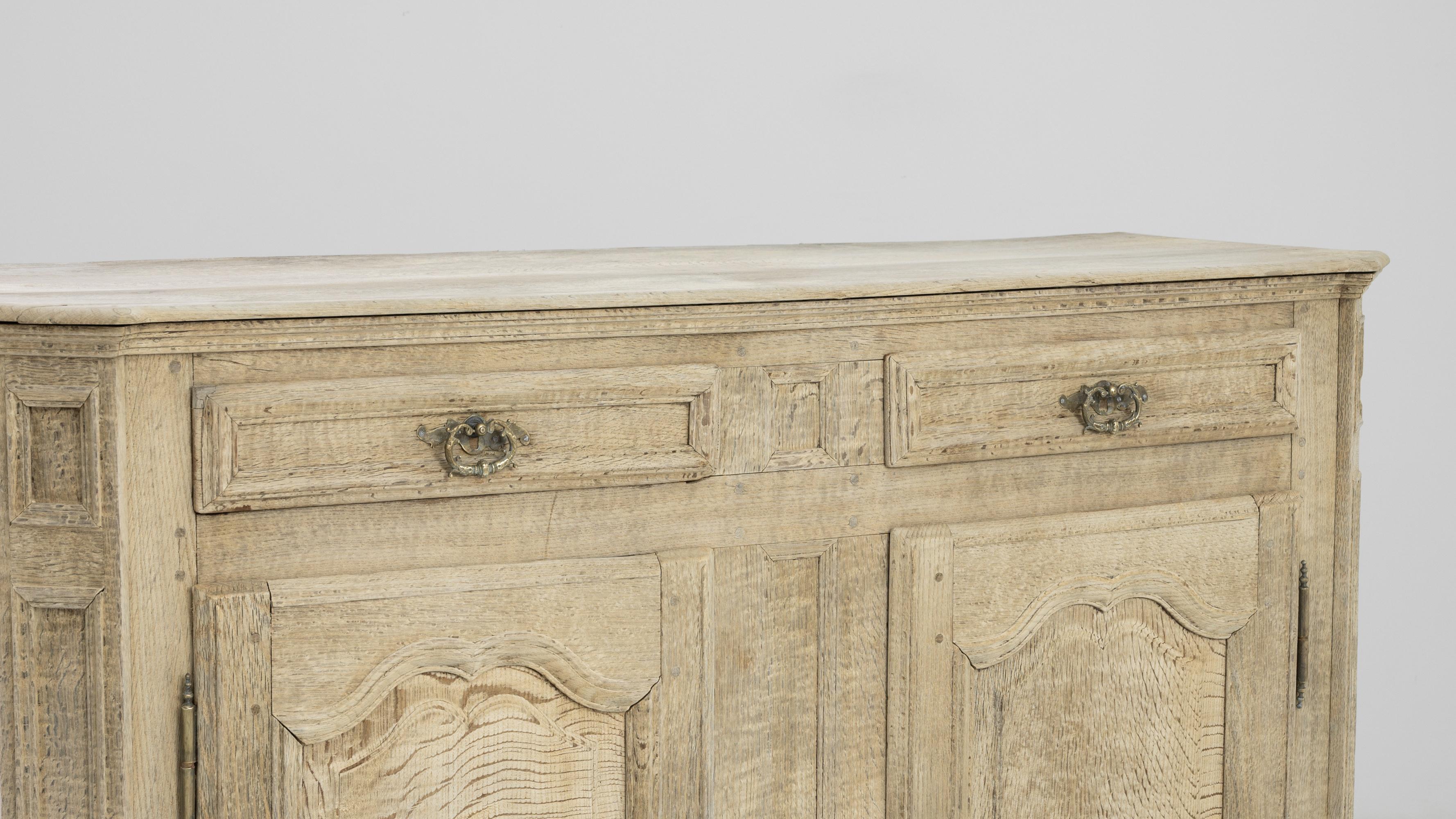 1860s French Bleached Oak Buffet For Sale 1