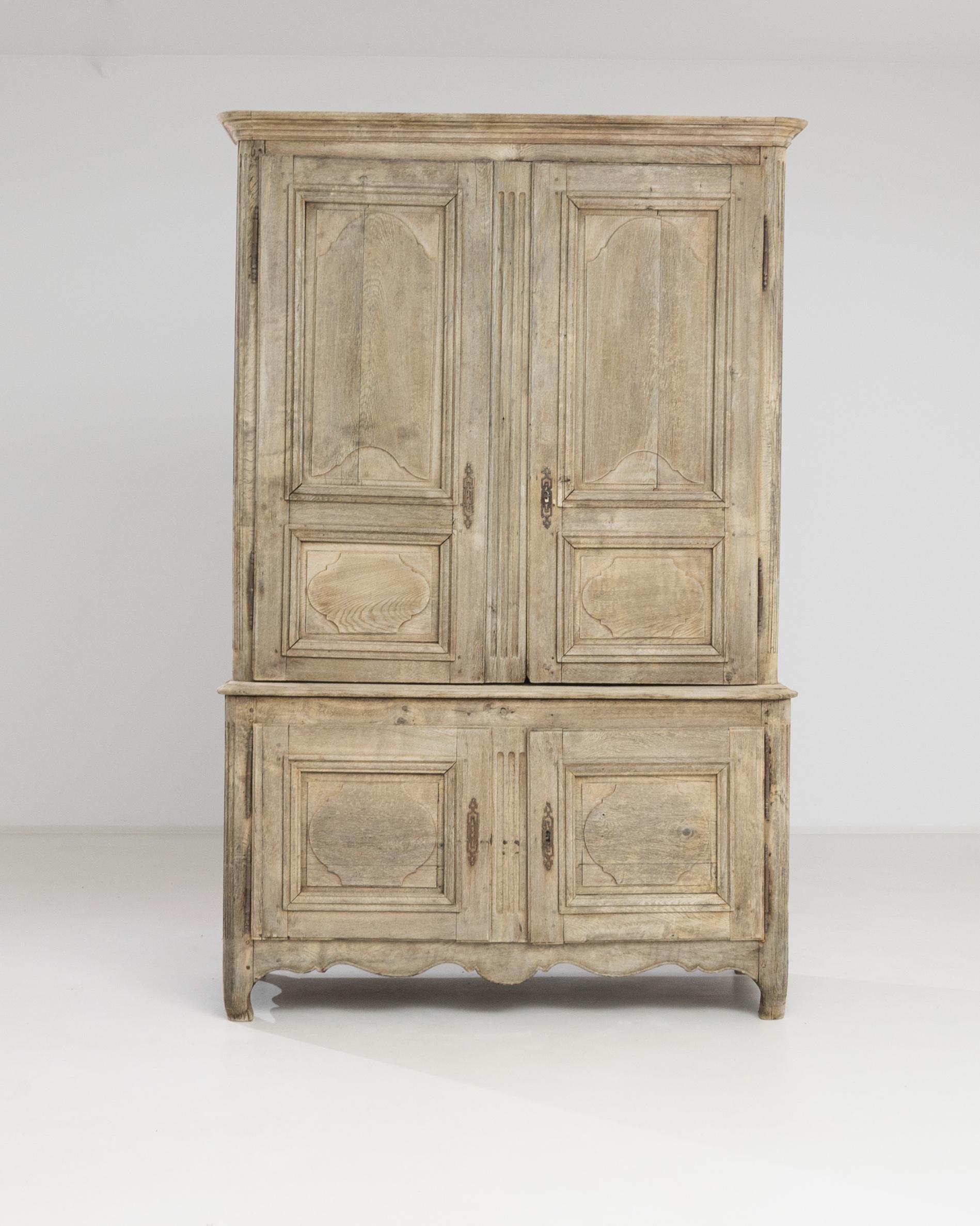 1860s French Bleached Oak Cabinet For Sale 3