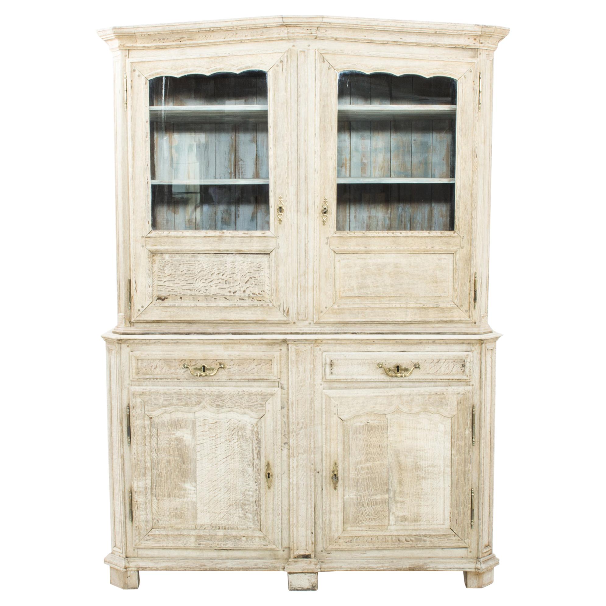 Vitrine française en chêne blanchi des années 1860