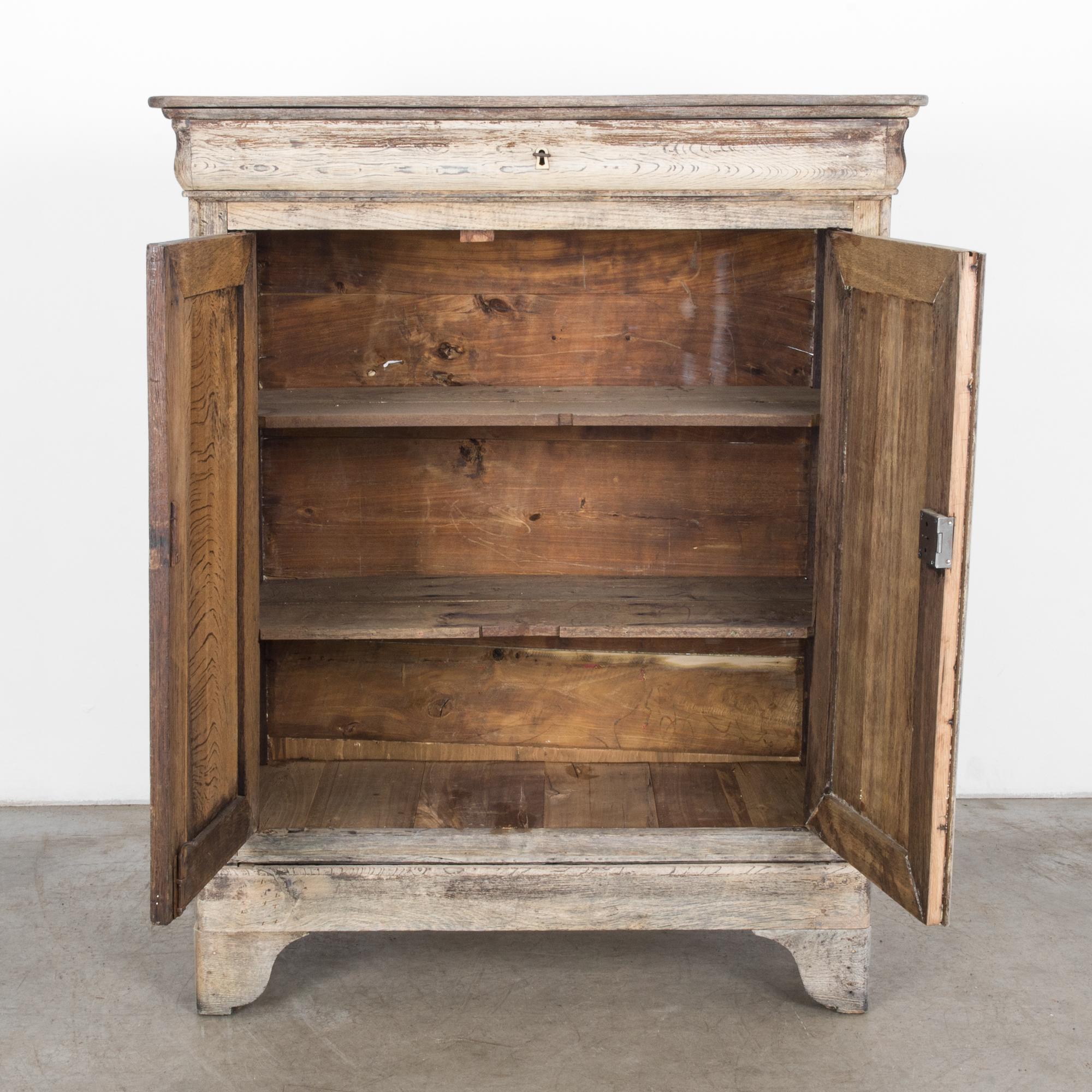 1860s French Country Oak Cabinet 4