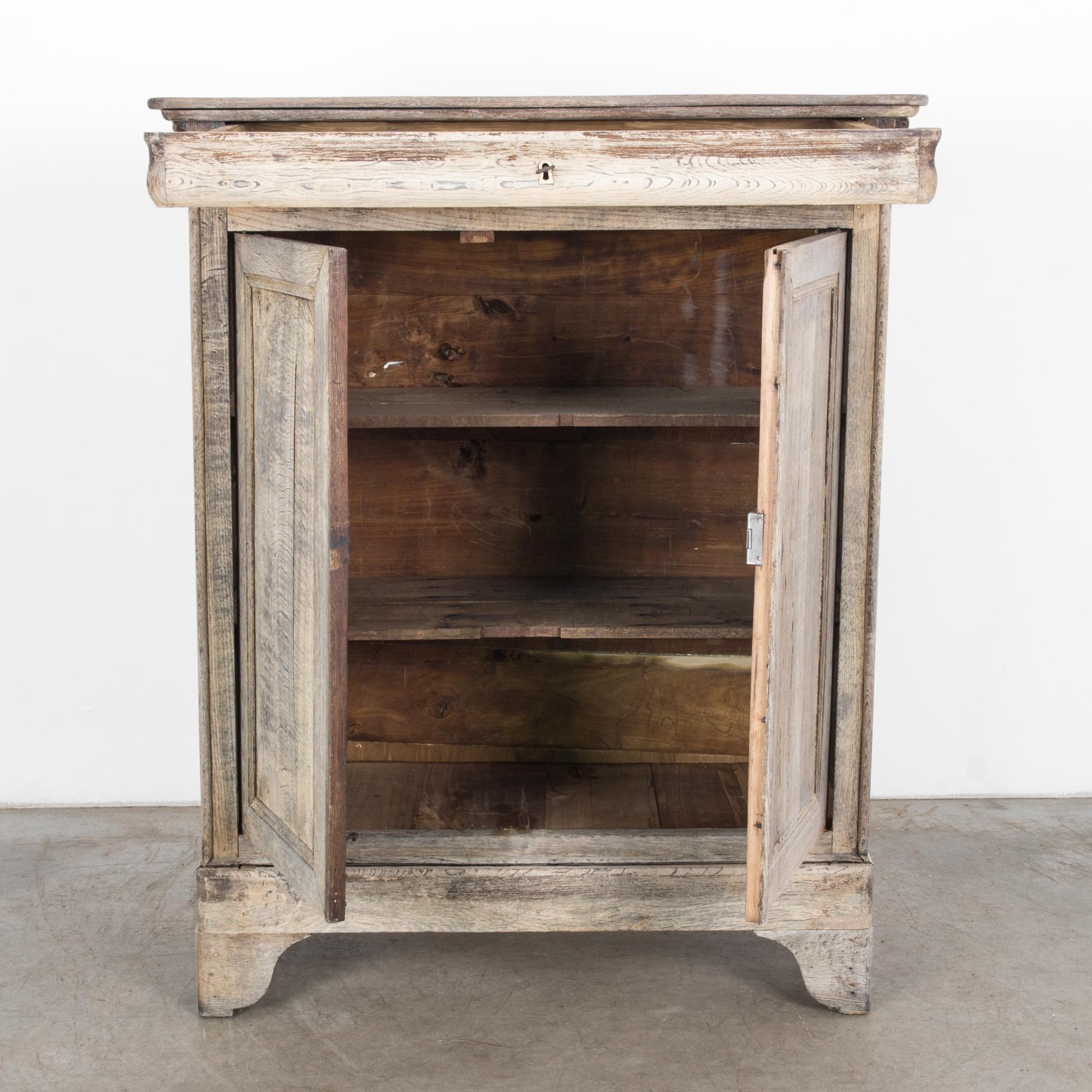 1860s French Country Oak Cabinet 3