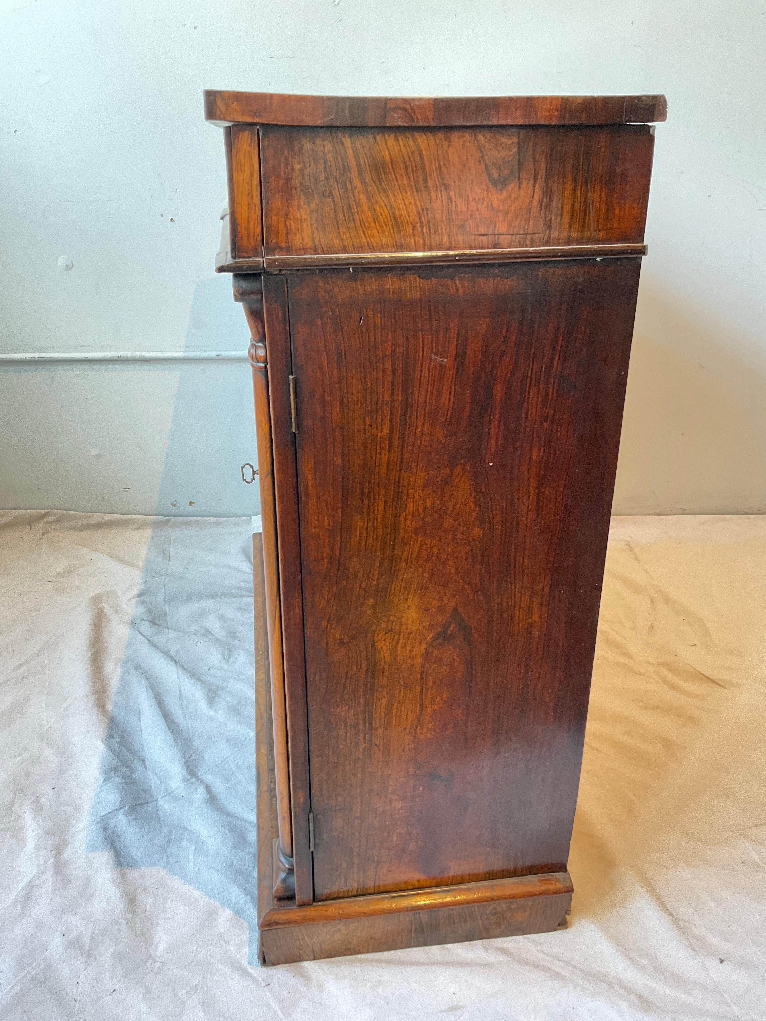 1860s  Palissandro Impero Francese  Credenza  ( Console ) In condizioni buone in vendita a Tarrytown, NY