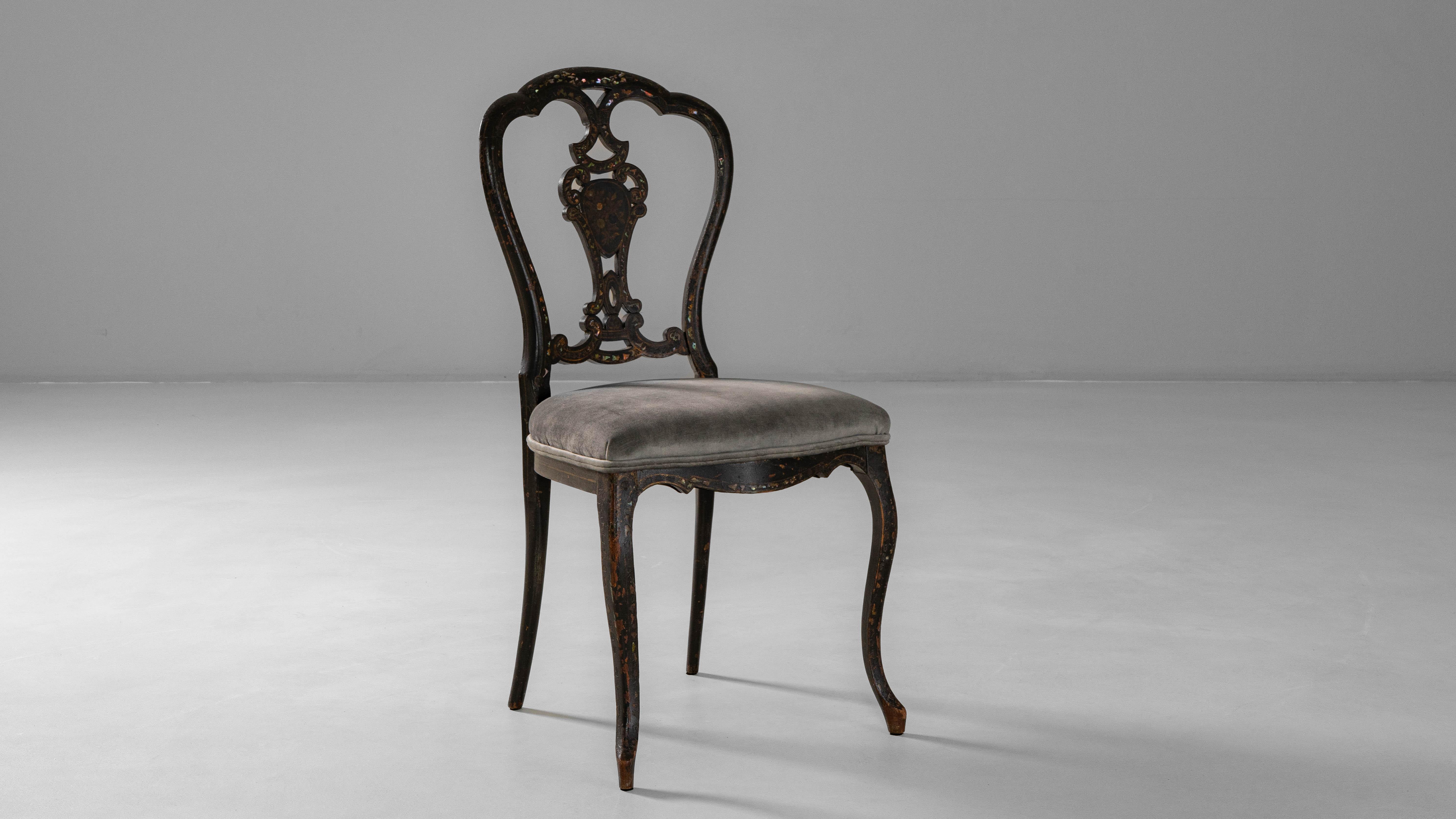 1860s French Louis XV Wooden Chair With Velvet Upholstered Seat im Angebot 1