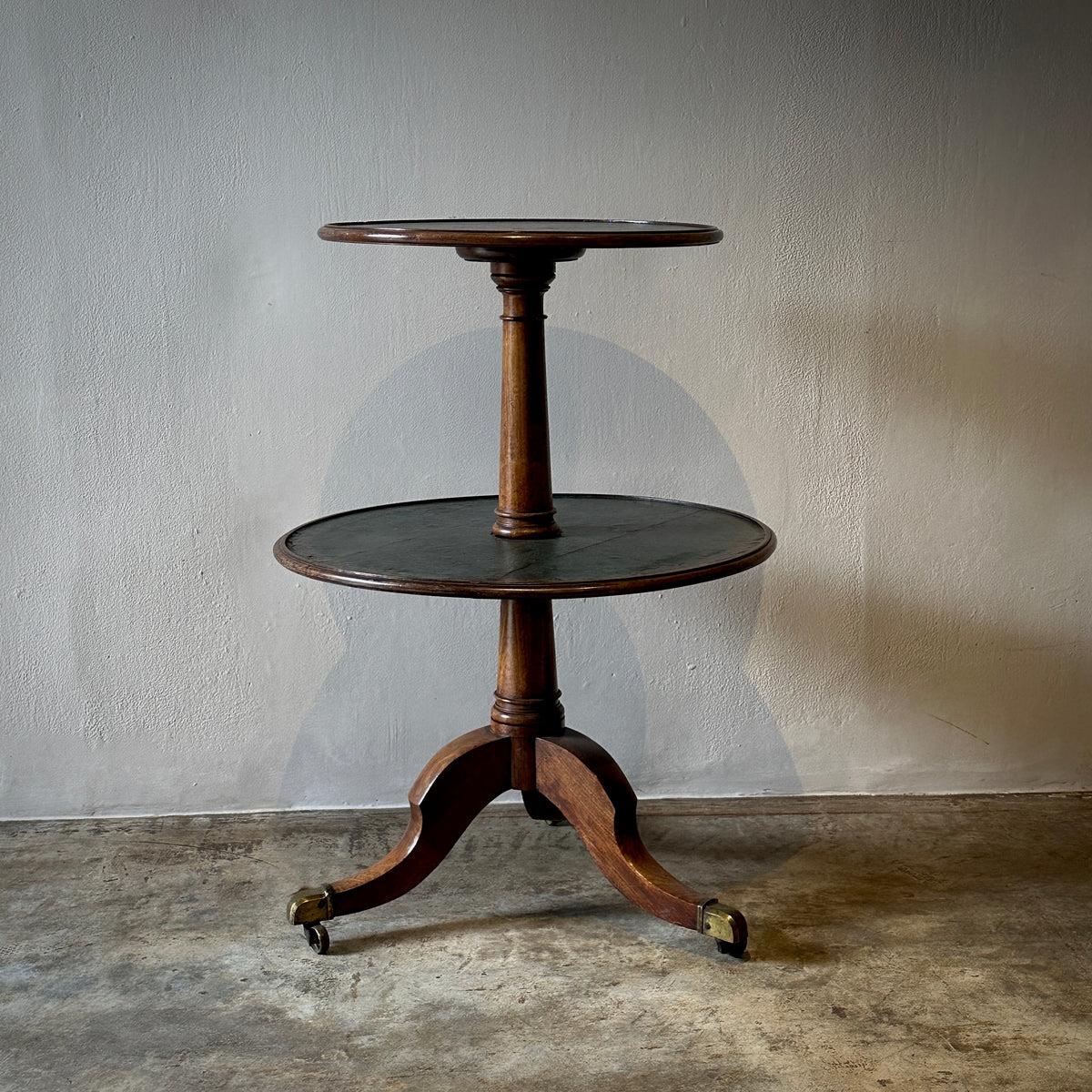 Victorien Table ronde française à deux étages avec plateau en cuir, datant des années 1860 en vente