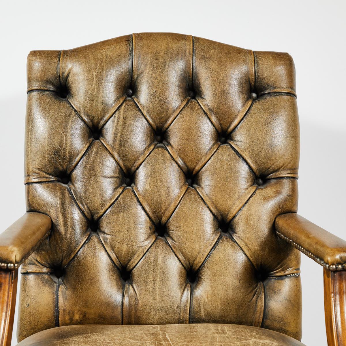 English 1860s Gainsborough Light Brown Original Leather Upholstered Tufted Armchair