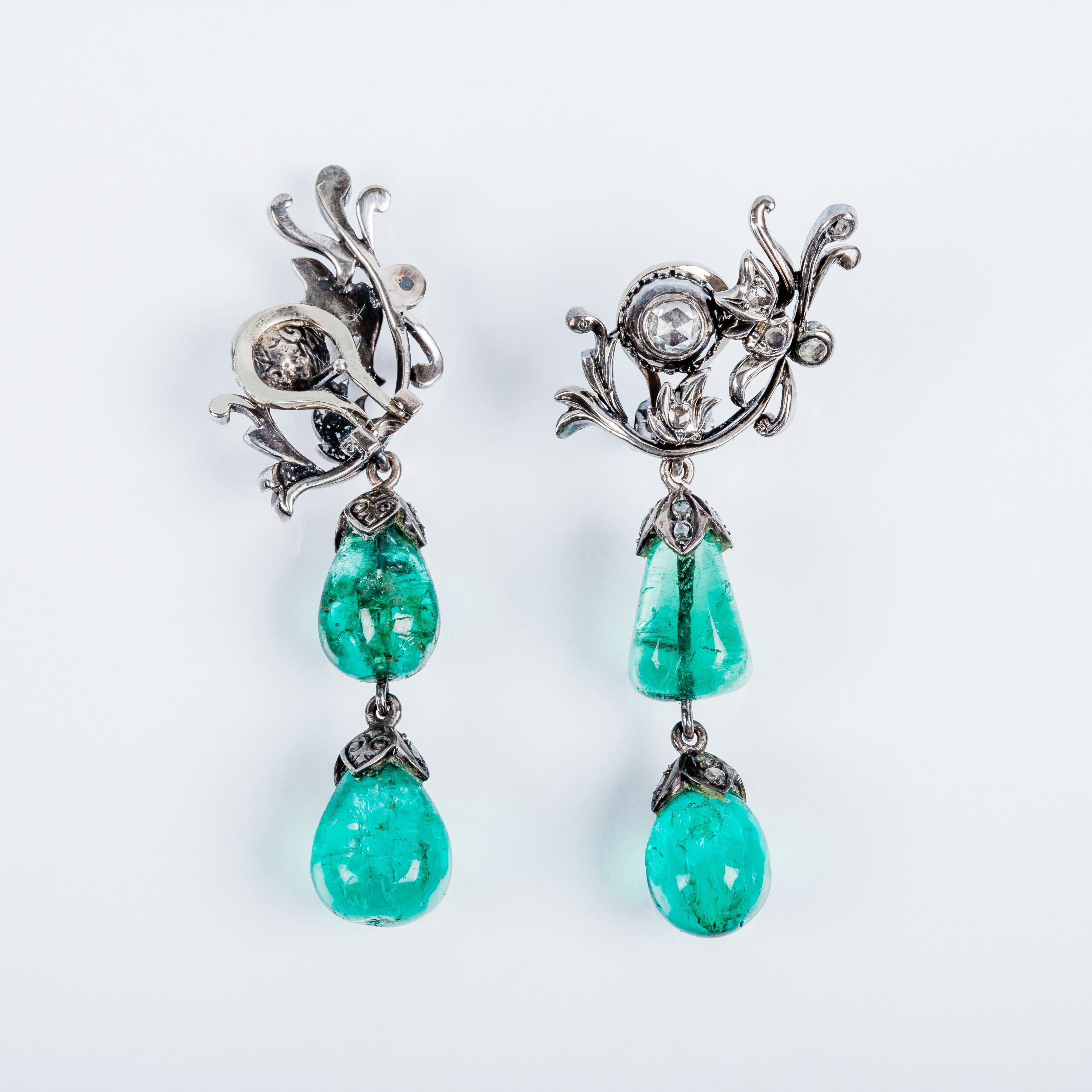 1850s Spanish Romantic  Elizabethan II  140ct Colombian Emeralds Necklace  1