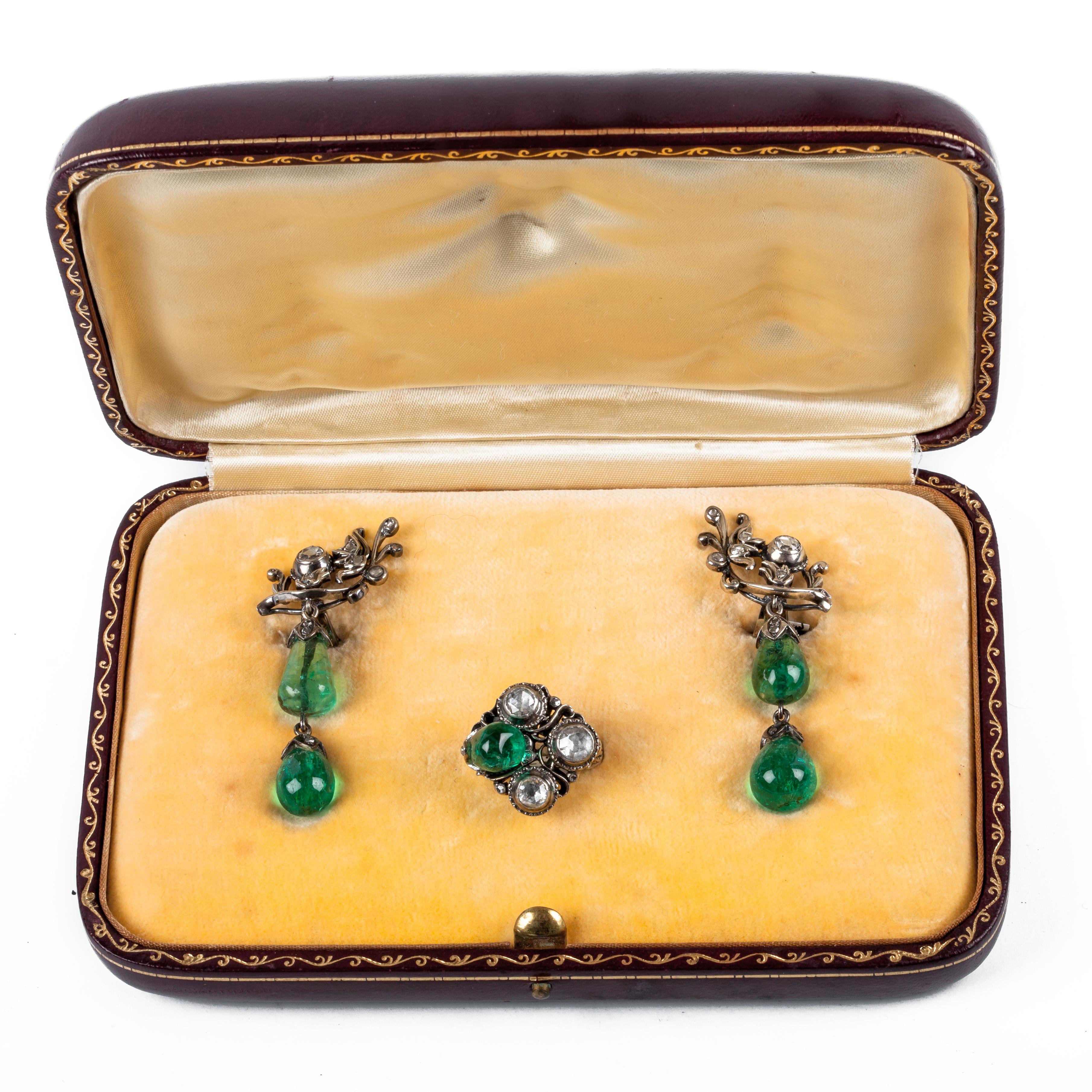 1850s Spanish Romantic  Elizabethan II  140ct Colombian Emeralds Necklace  2