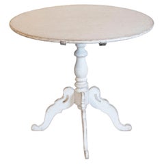 Antique 1860s Swedish Light Grey Painted Tilt-Top Table with Round Top and Carved Legs