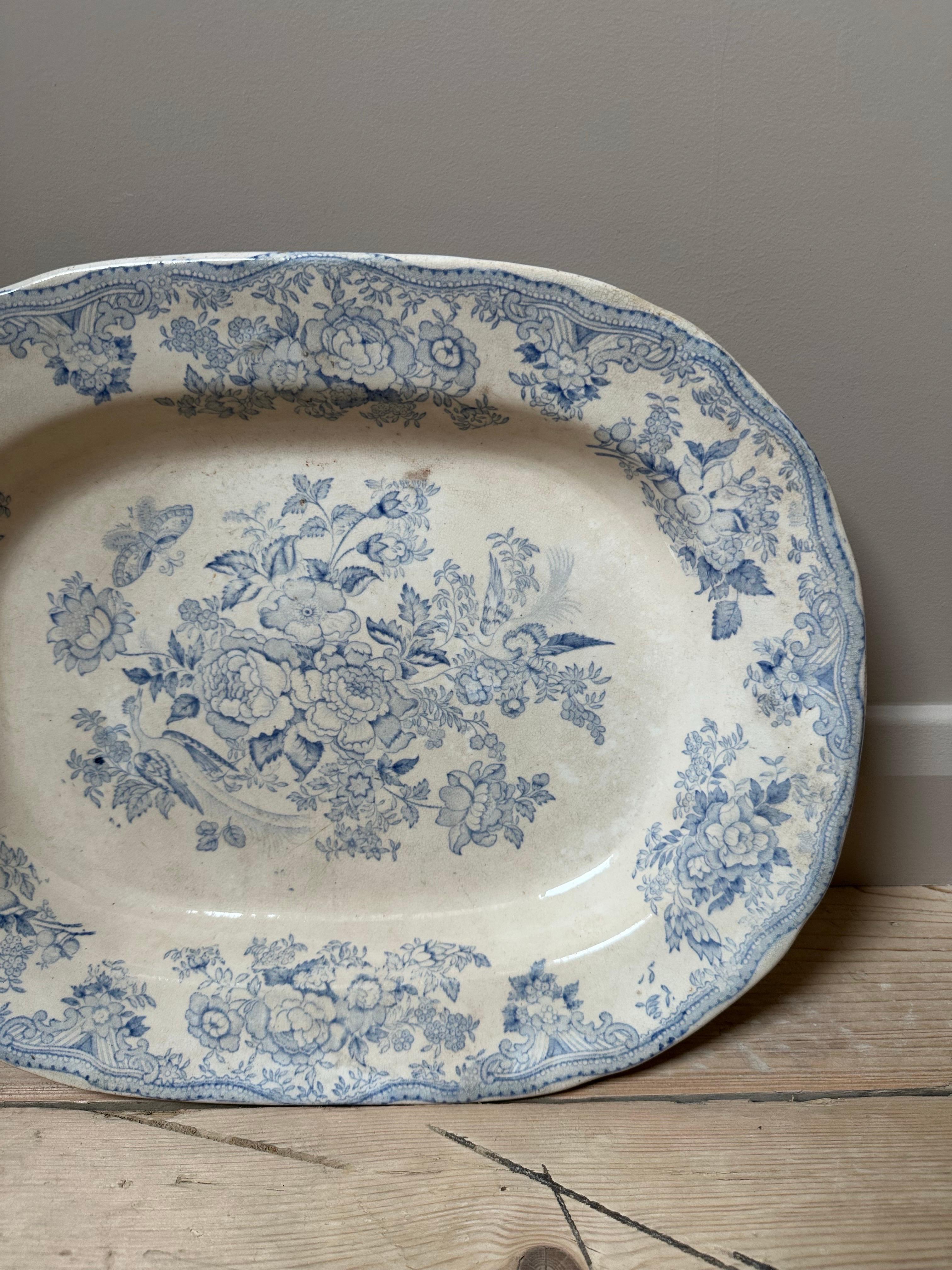 1862 Asiatischer Fasan Tiefes großes ovales Tablett, blau-weiß handbemalt (Viktorianisch) im Angebot